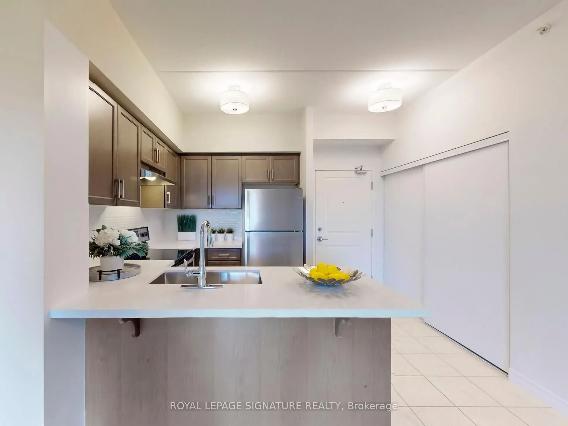 630 Sauve Street, #215