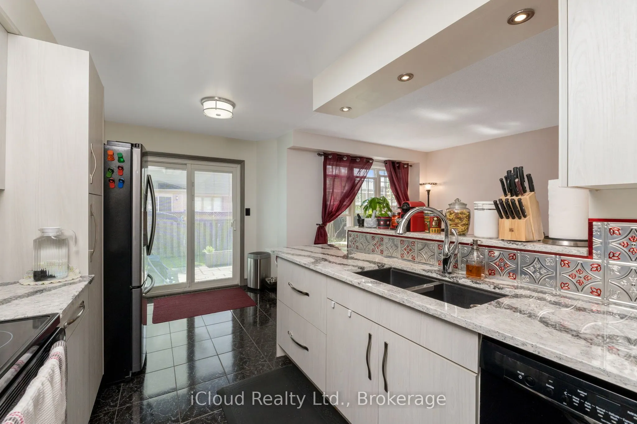14 Forestgrove Circle