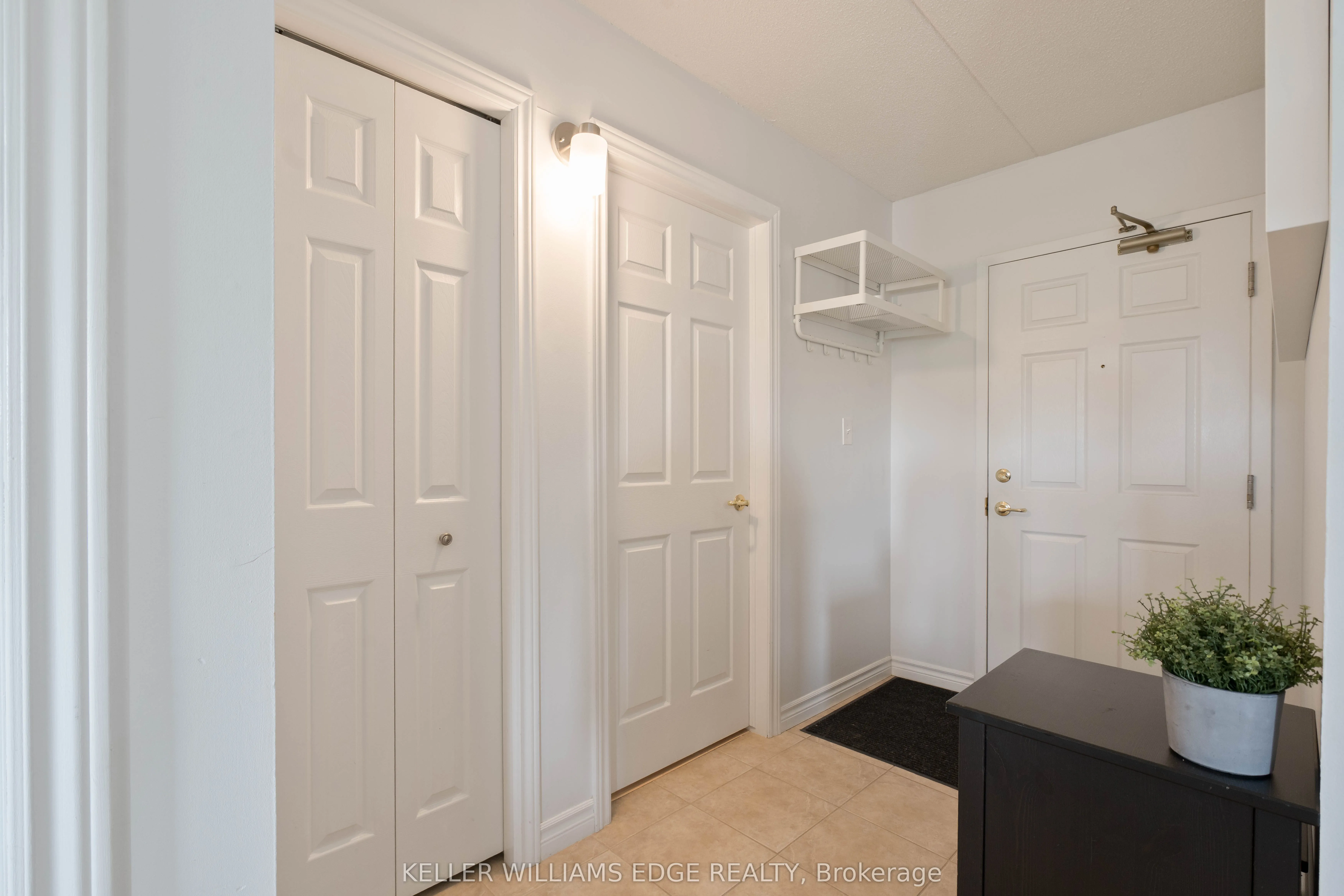 4450 Fairview Street, #304