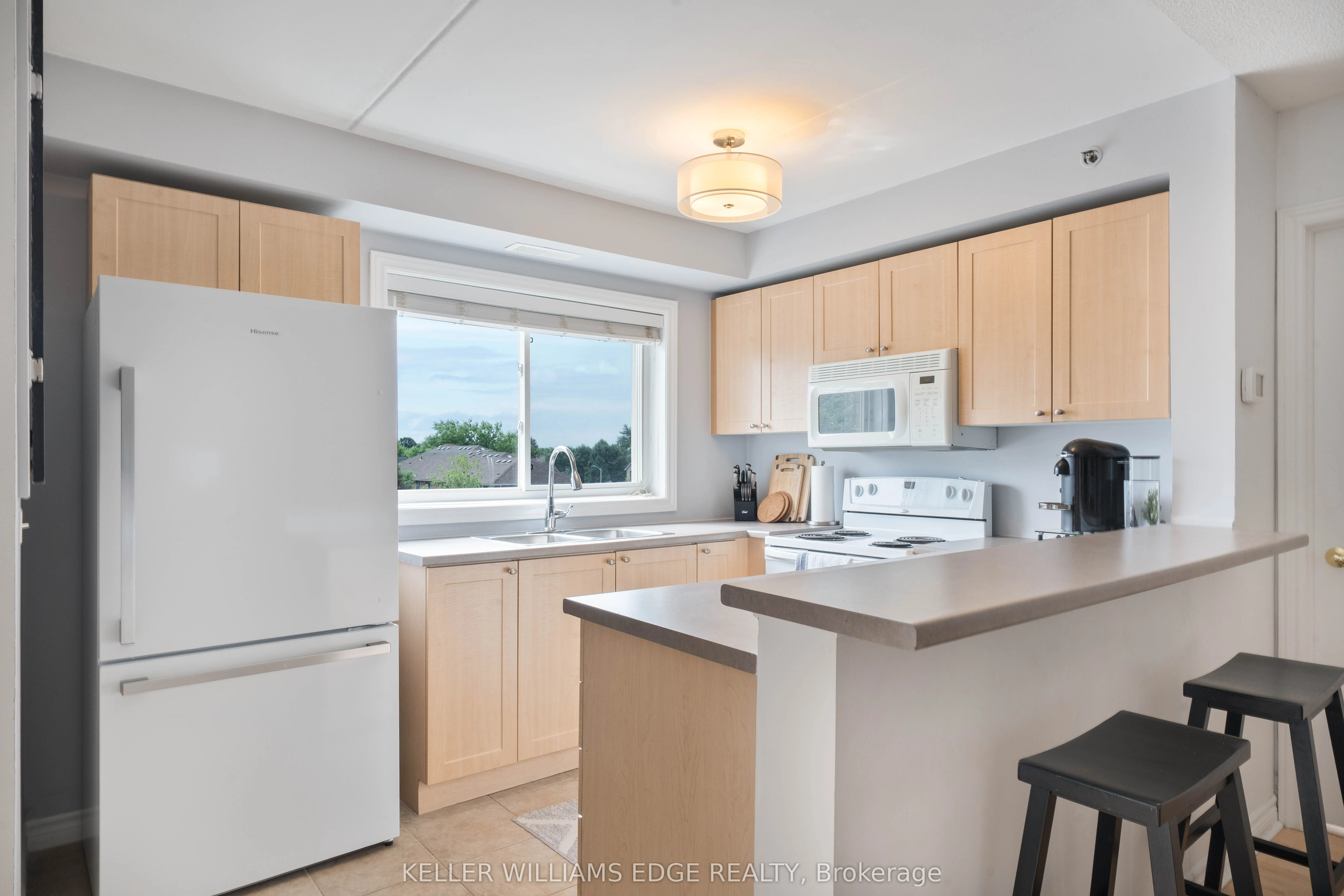 4450 Fairview Street, #304