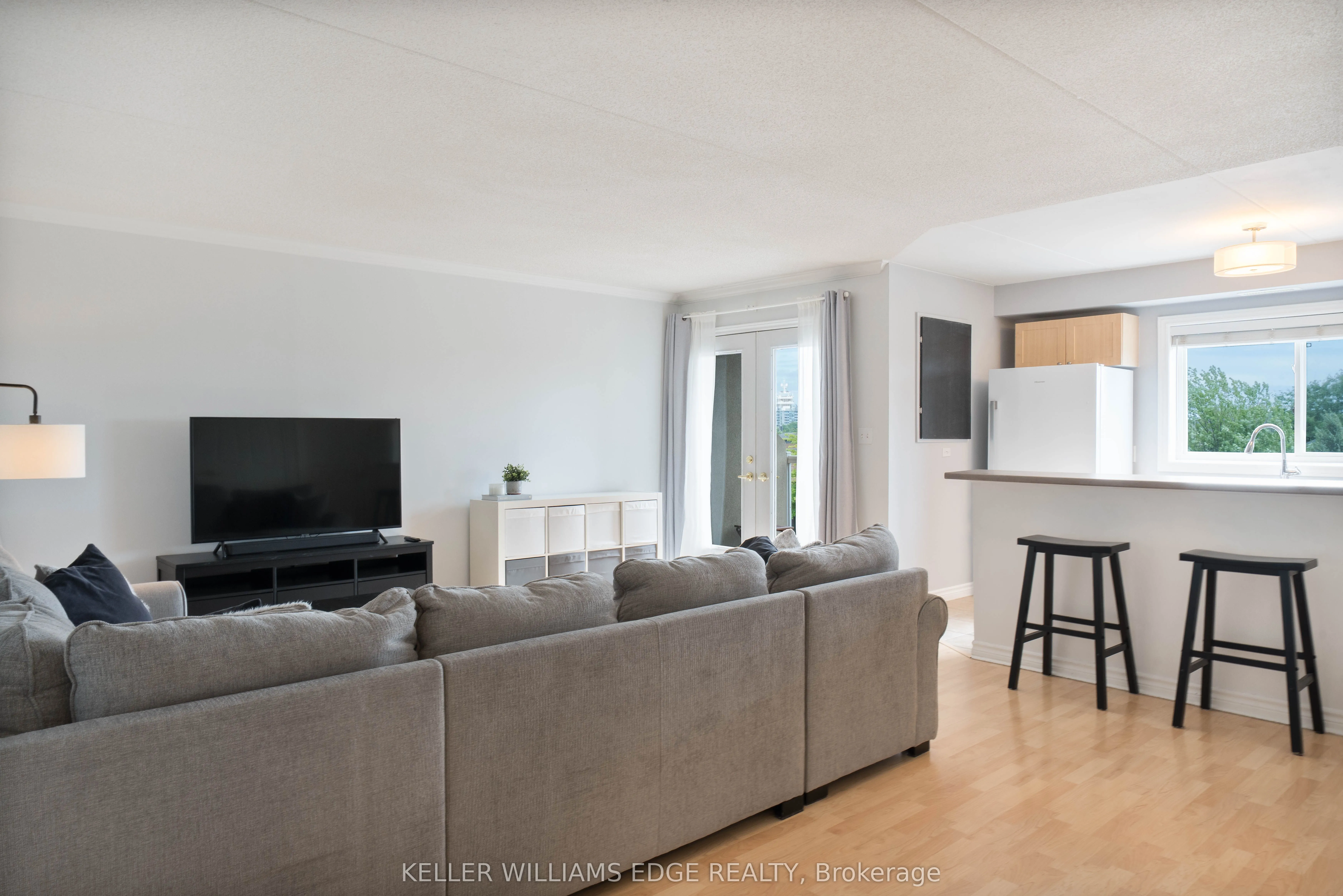 4450 Fairview Street, #304