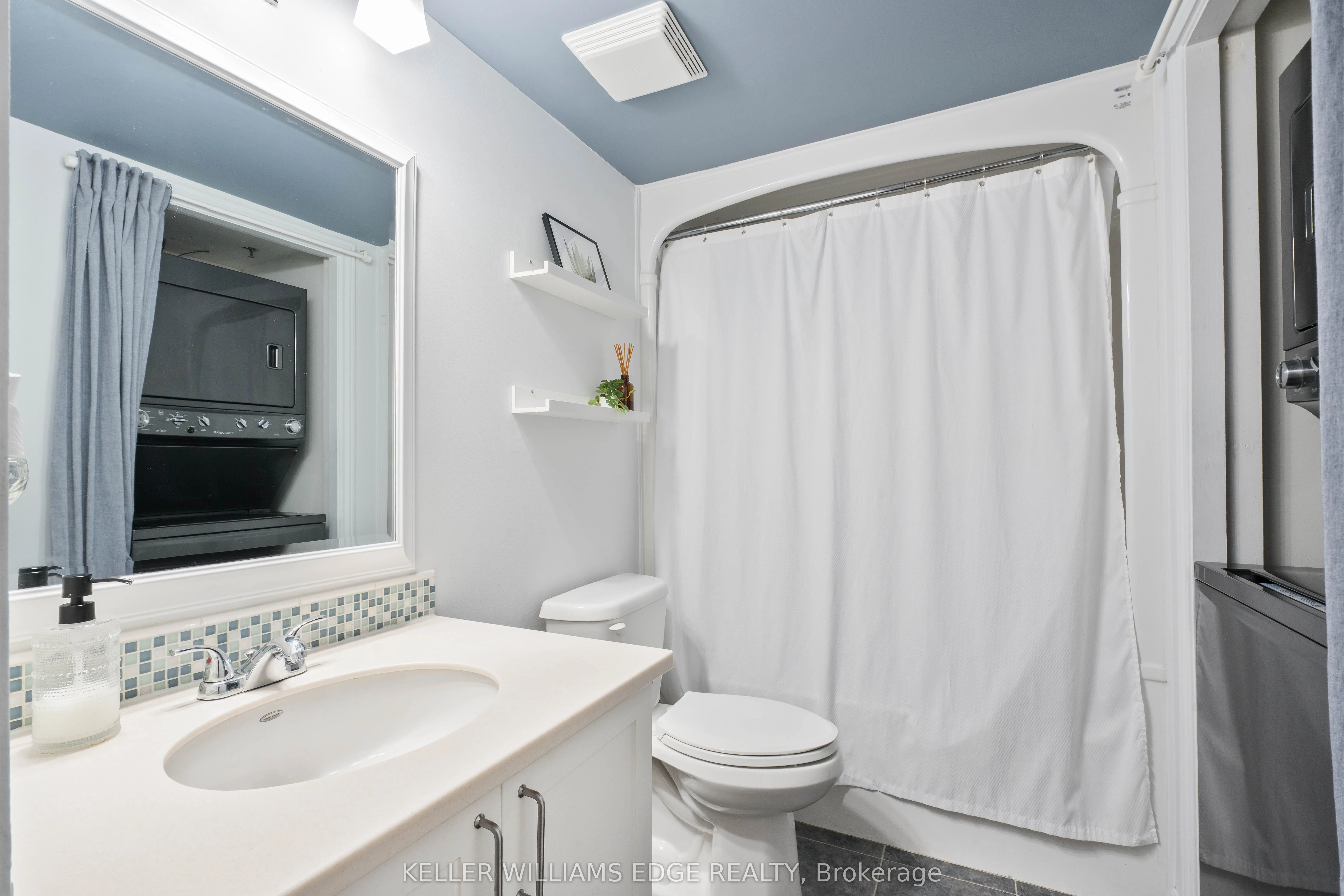 4450 Fairview Street, #304