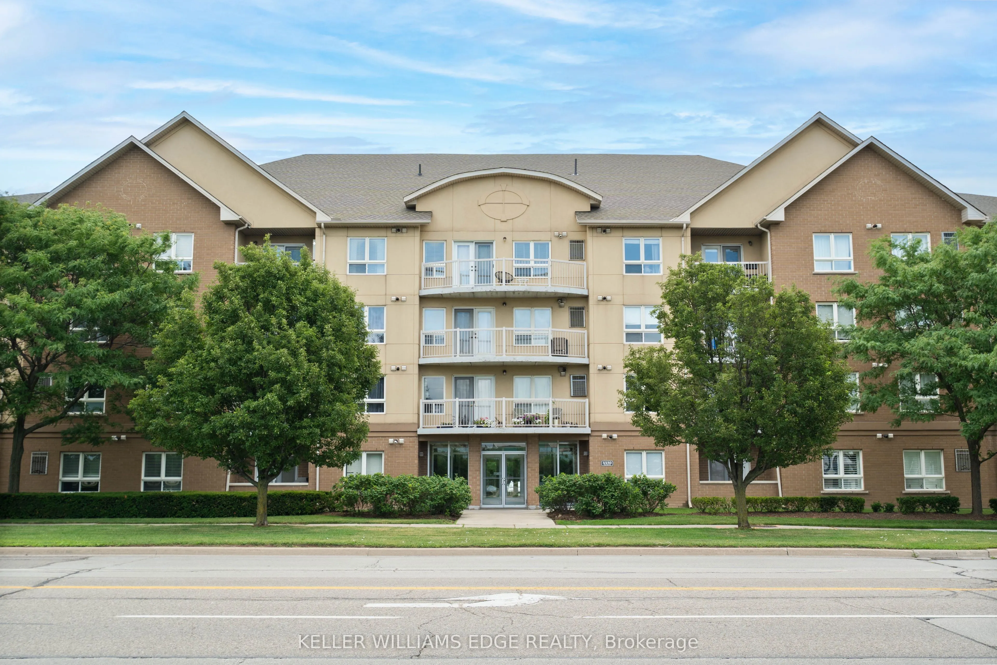 4450 Fairview Street, #304