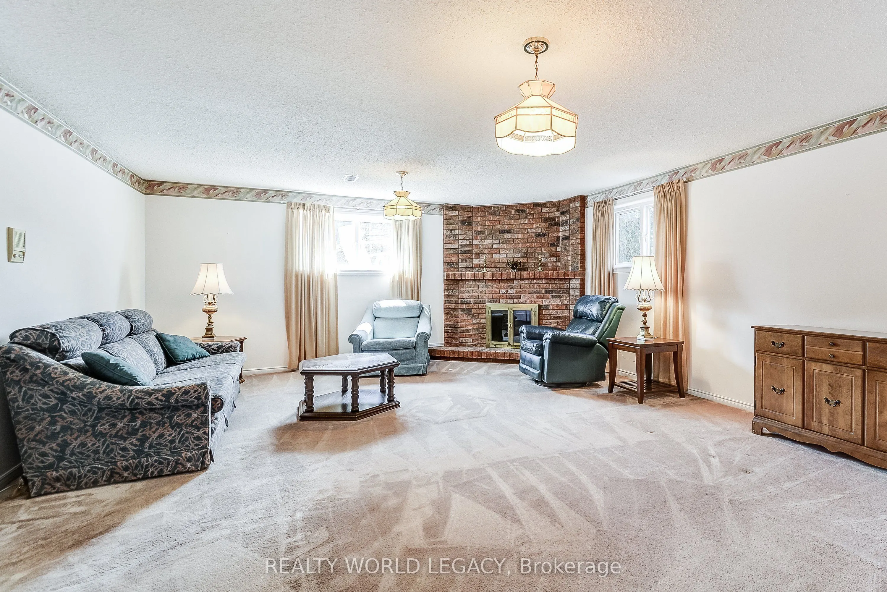 1240 Thorpe Road
