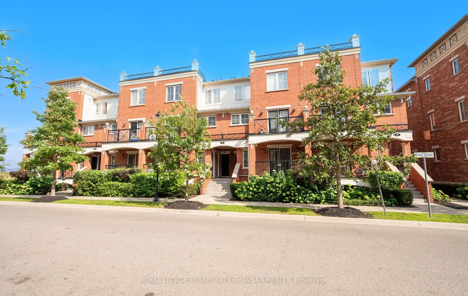 2460 Post Road, #4