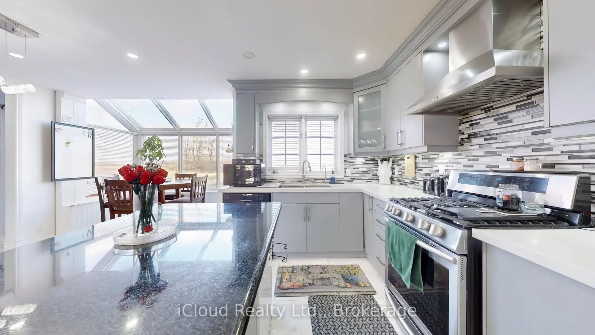 12191 Mississauga Road W