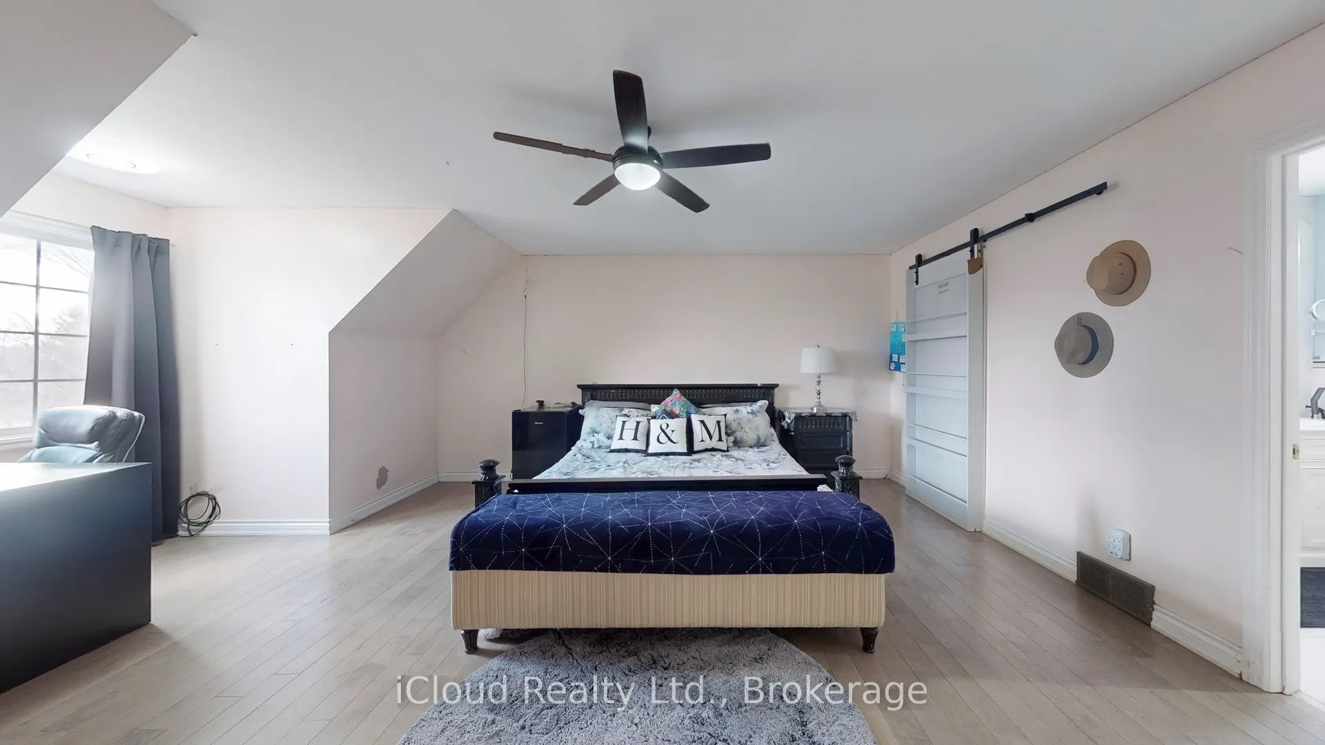 12191 Mississauga Road W