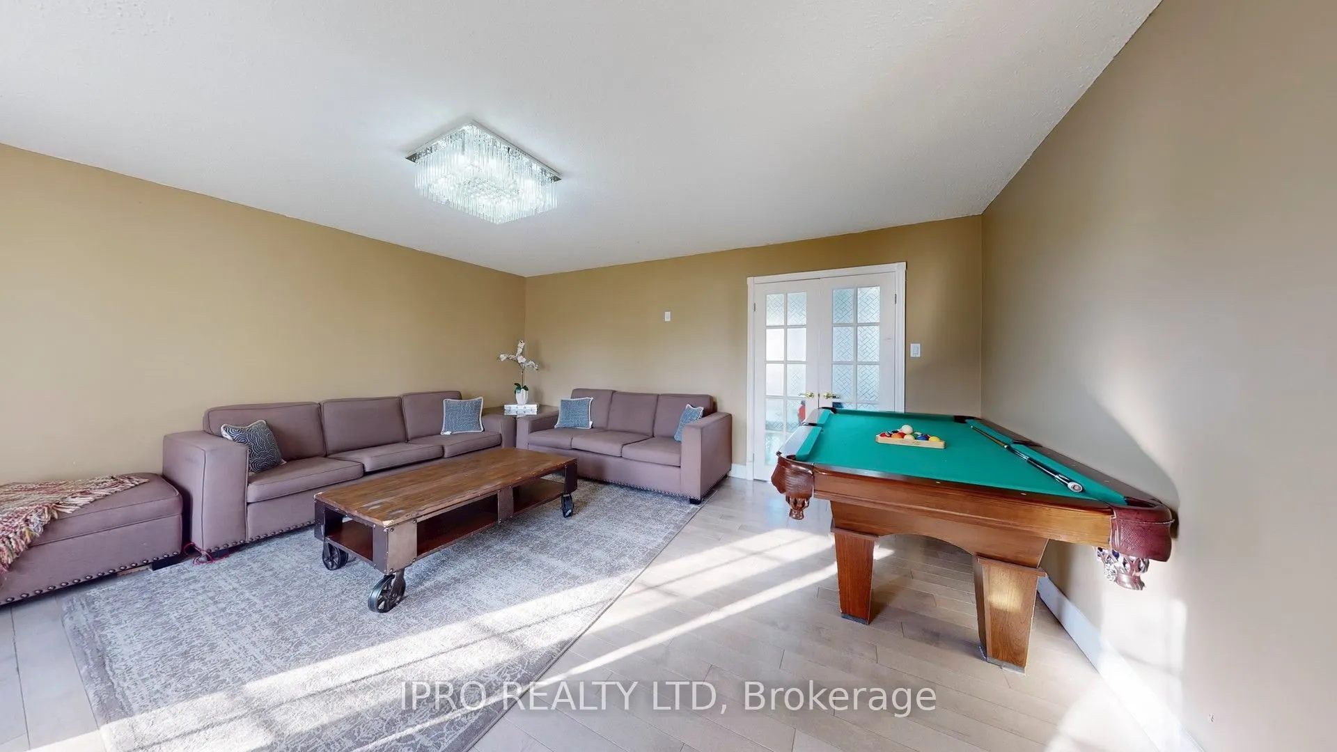 12191 Mississauga Road W