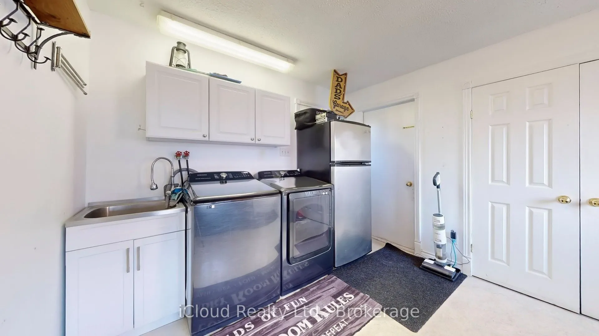 12191 Mississauga Road W