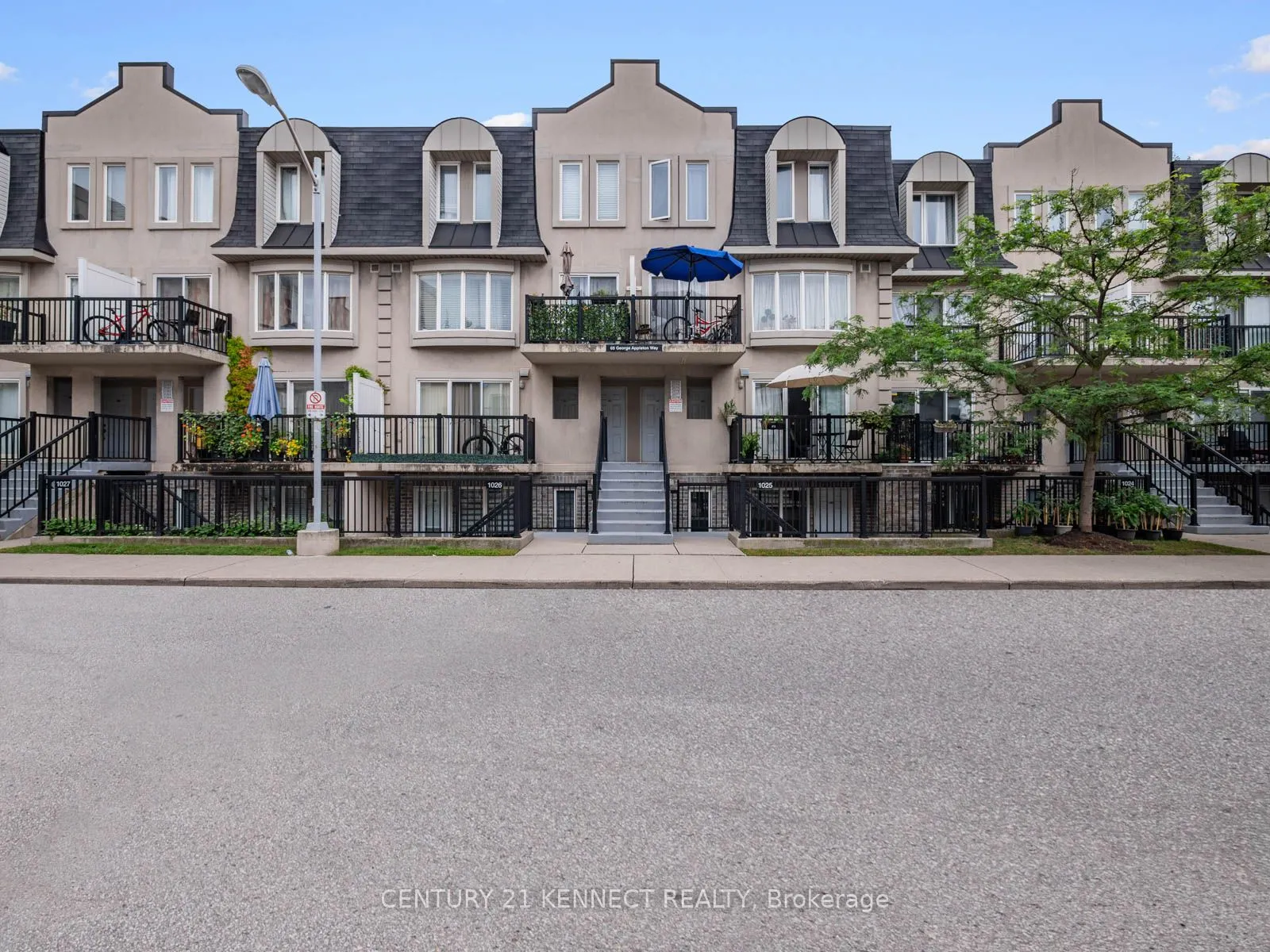 65 George Appleton Way, #2075