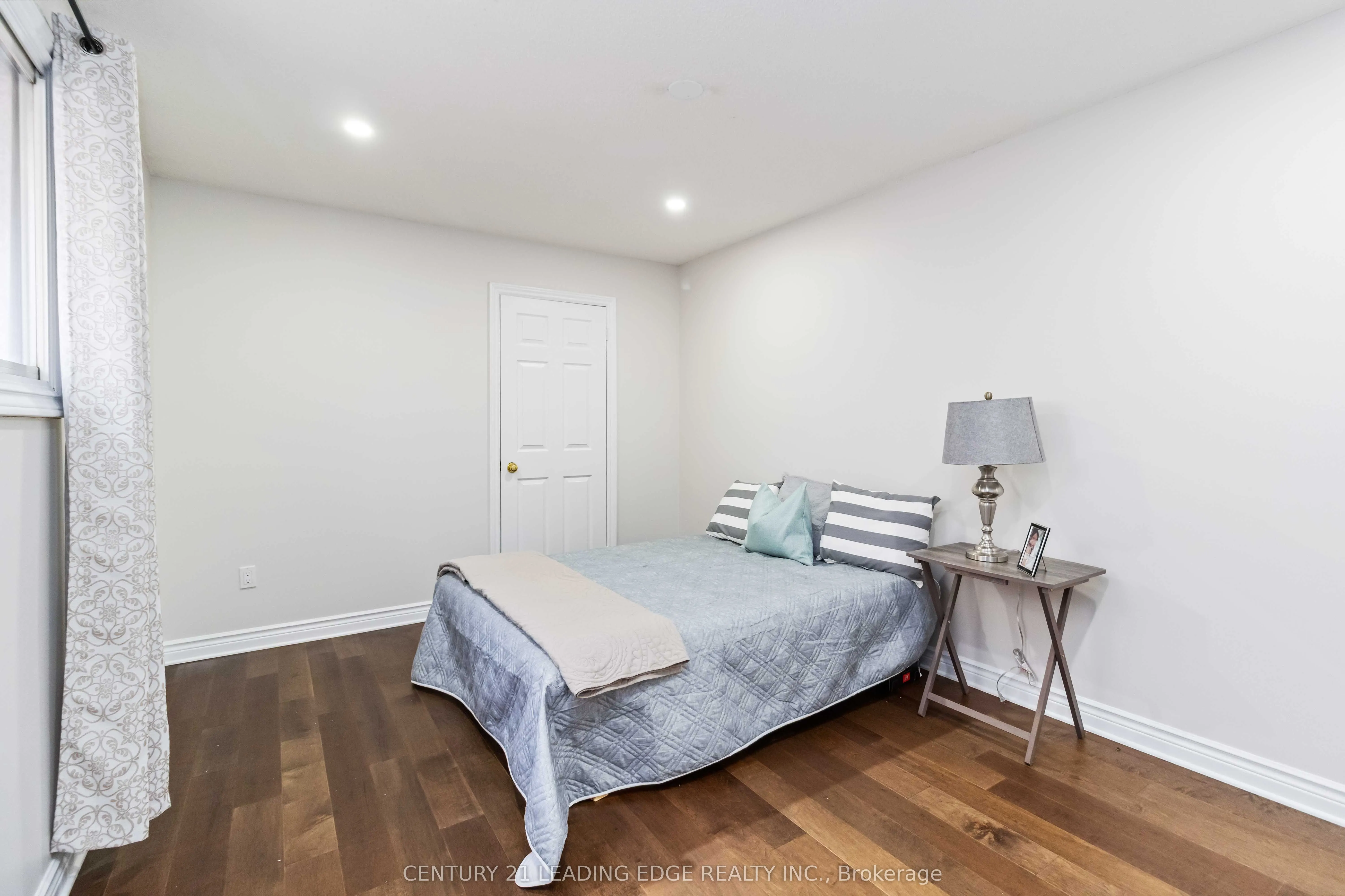 5201 CHAMPLAIN Trail