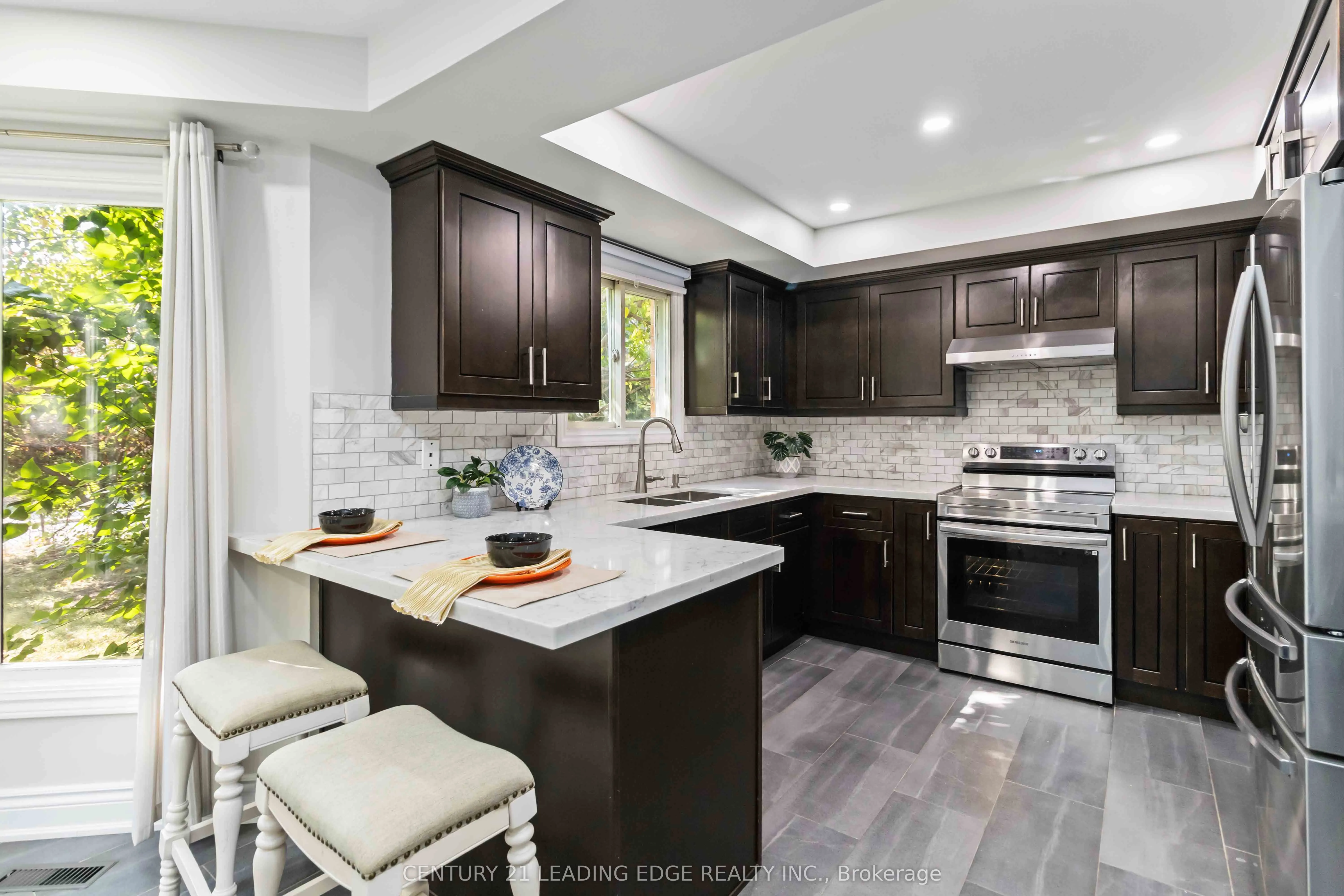 5201 CHAMPLAIN Trail