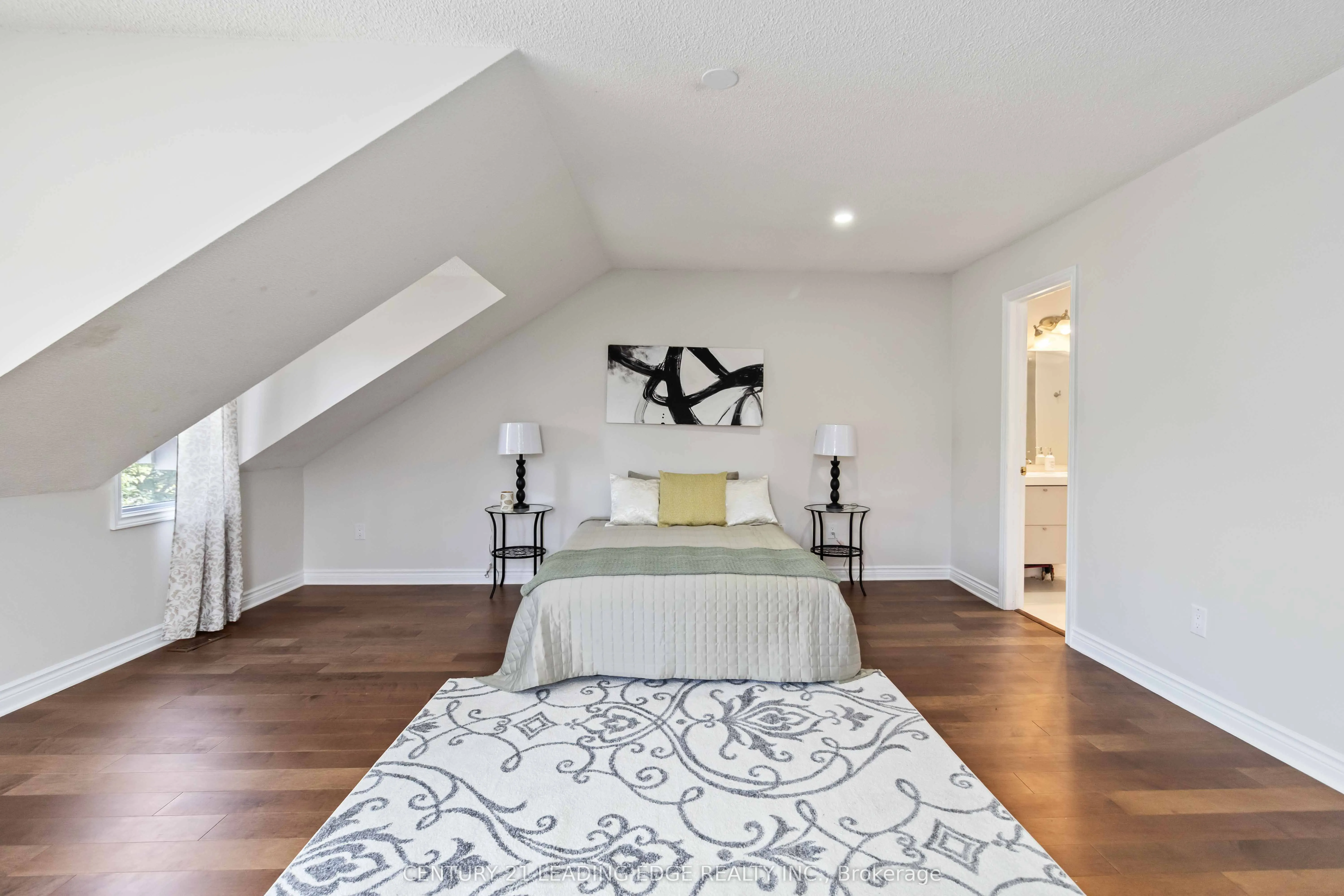 5201 CHAMPLAIN Trail