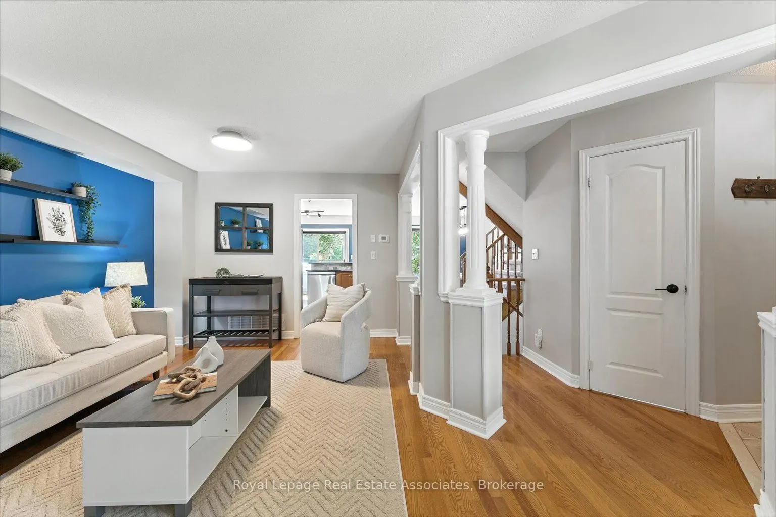 151 Mowat Crescent