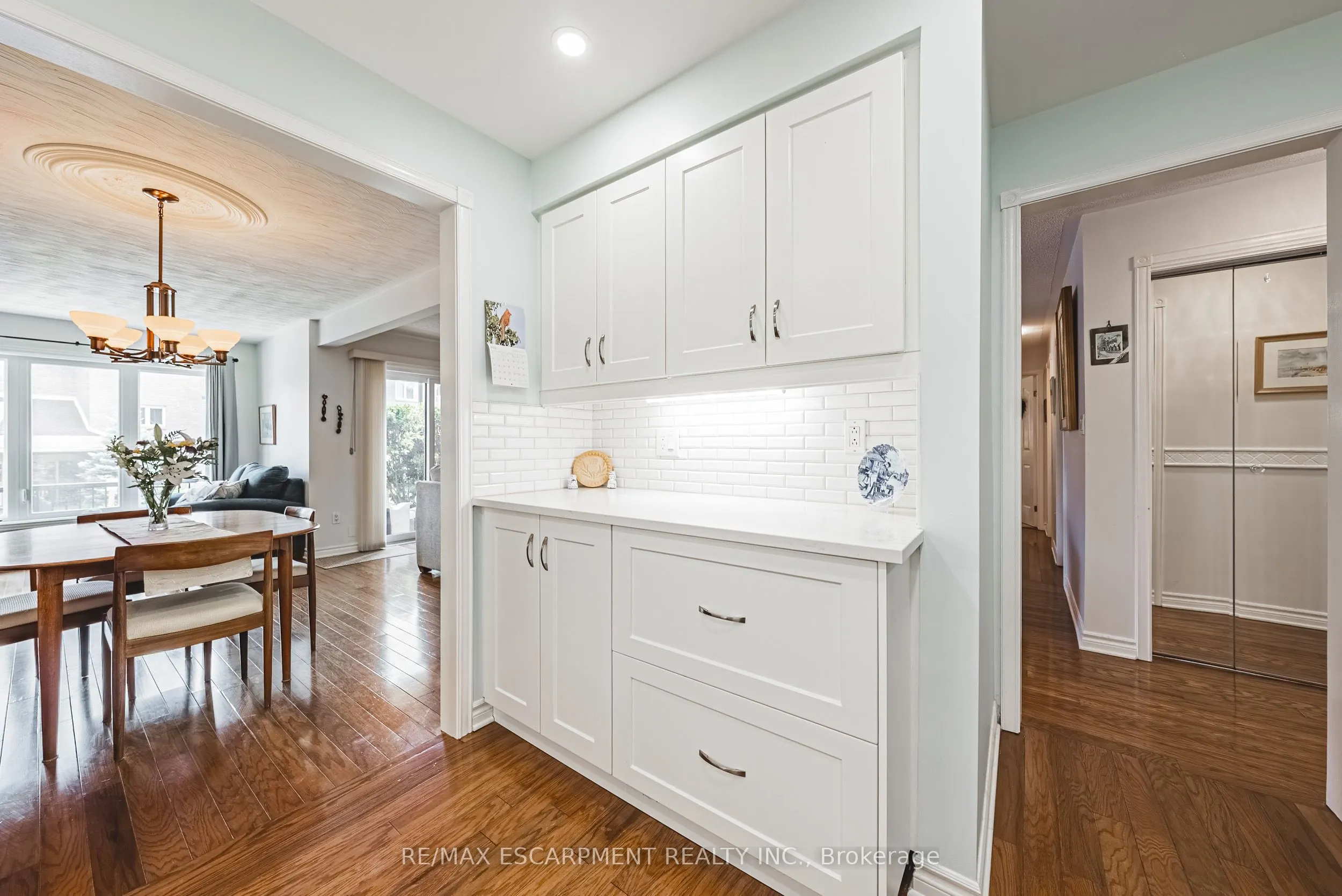 3050 Pinemeadow Drive, #6