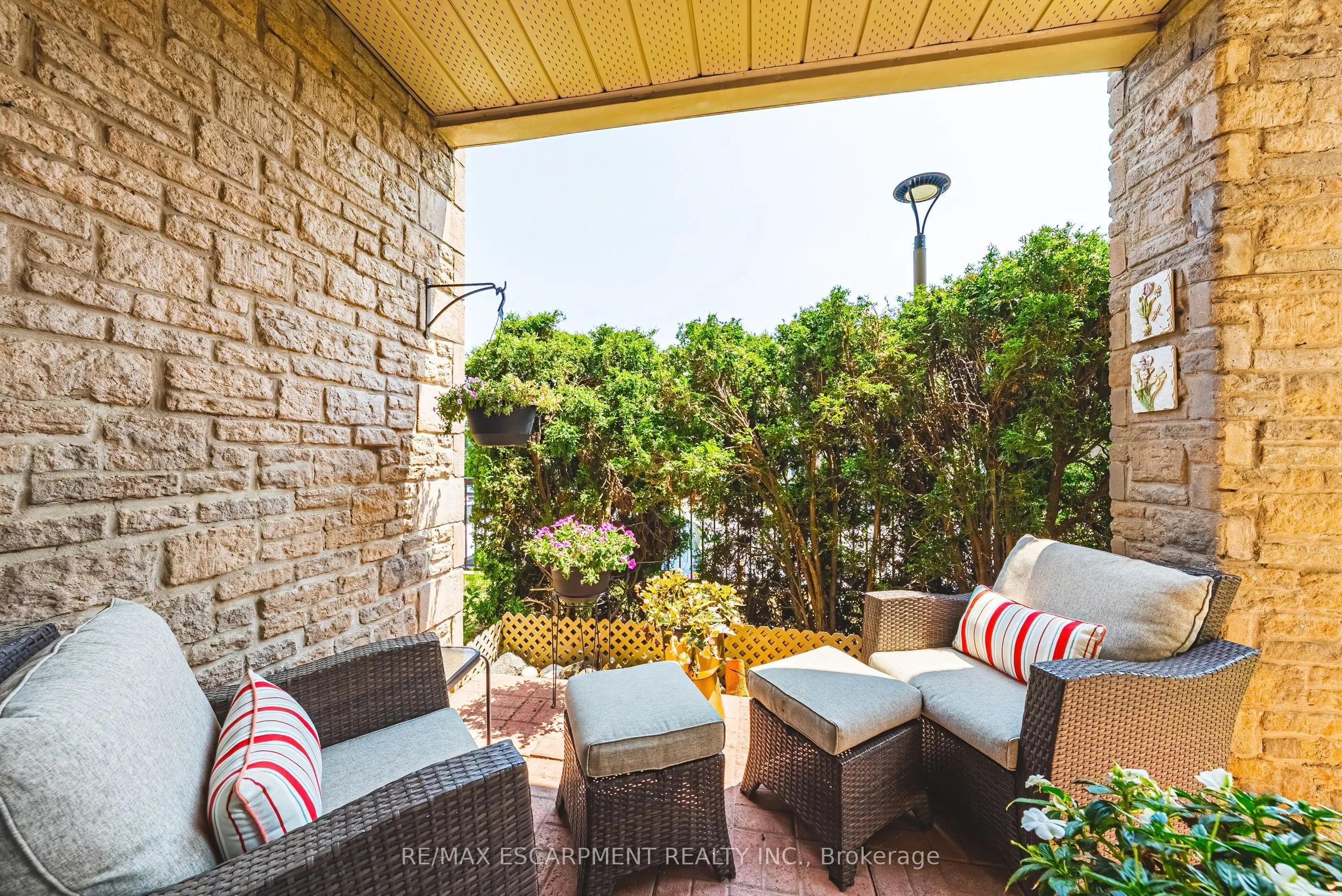 3050 Pinemeadow Drive, #6