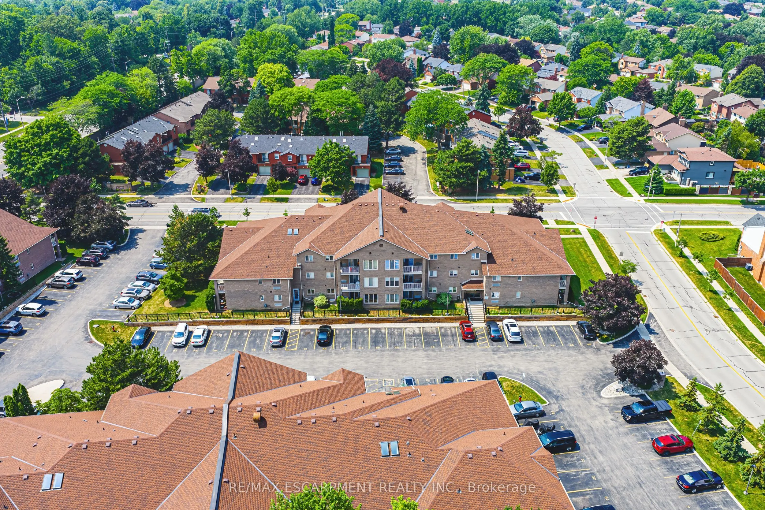 3050 Pinemeadow Drive, #6