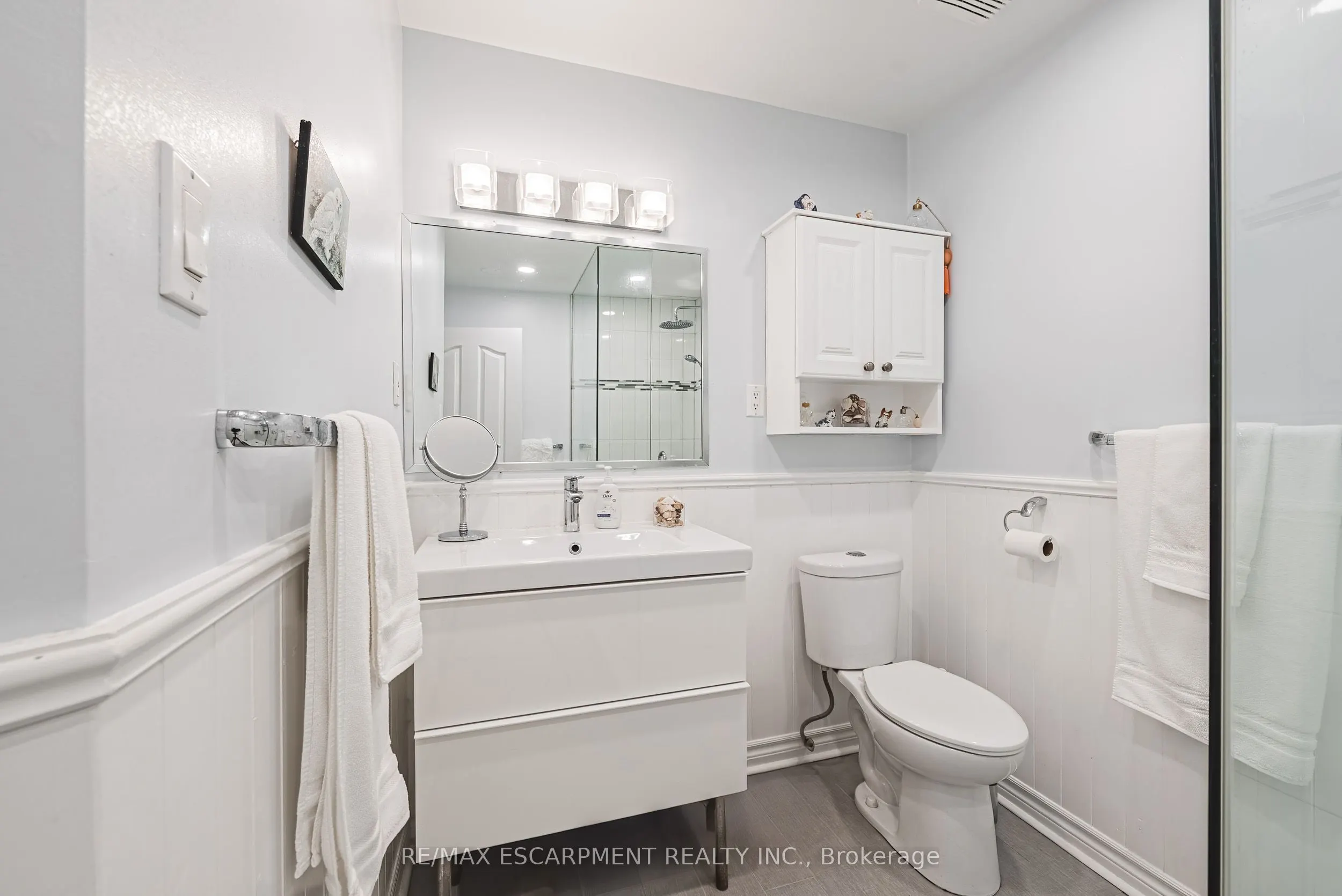 3050 Pinemeadow Drive, #6