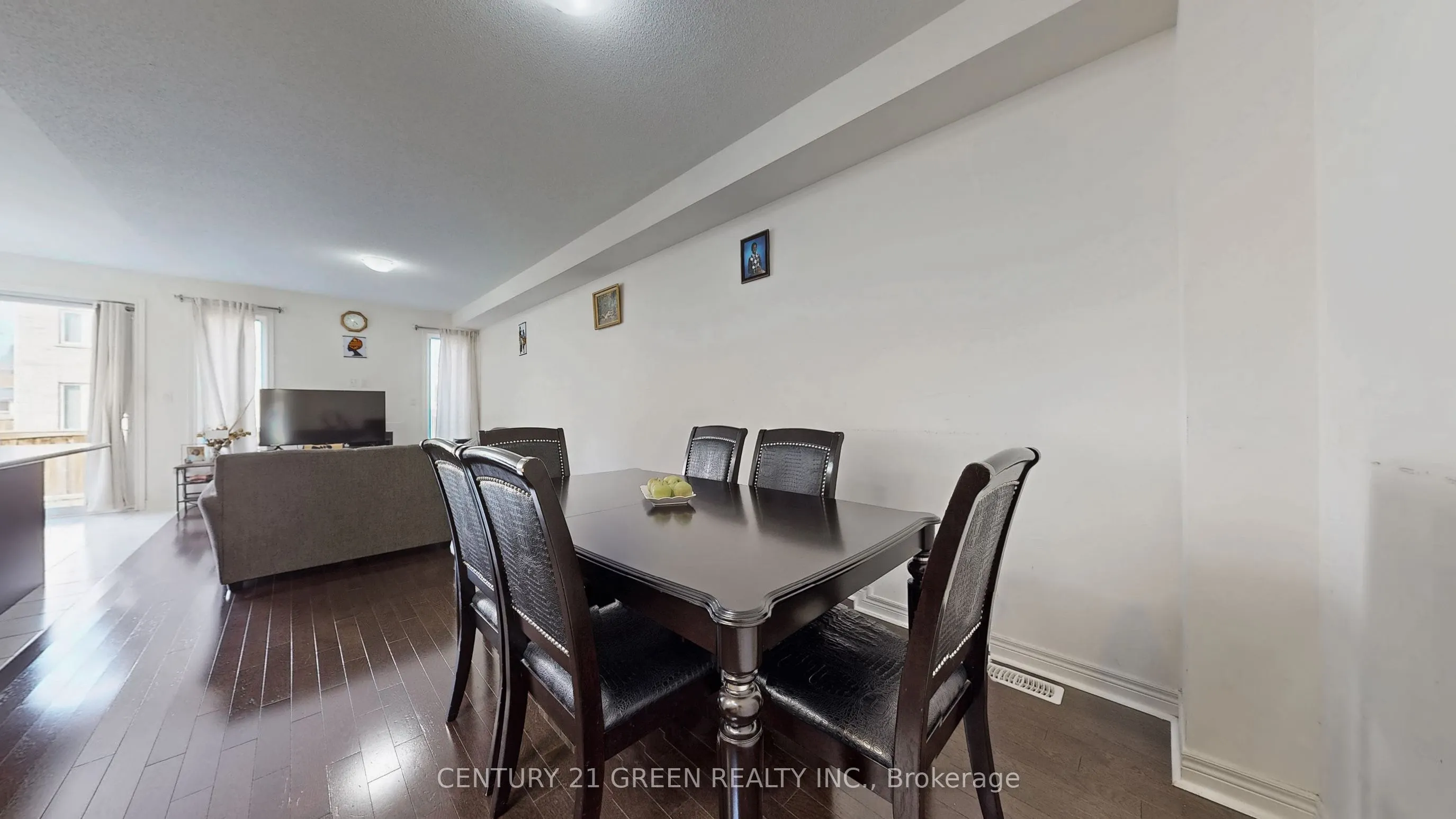 30 Canary Close