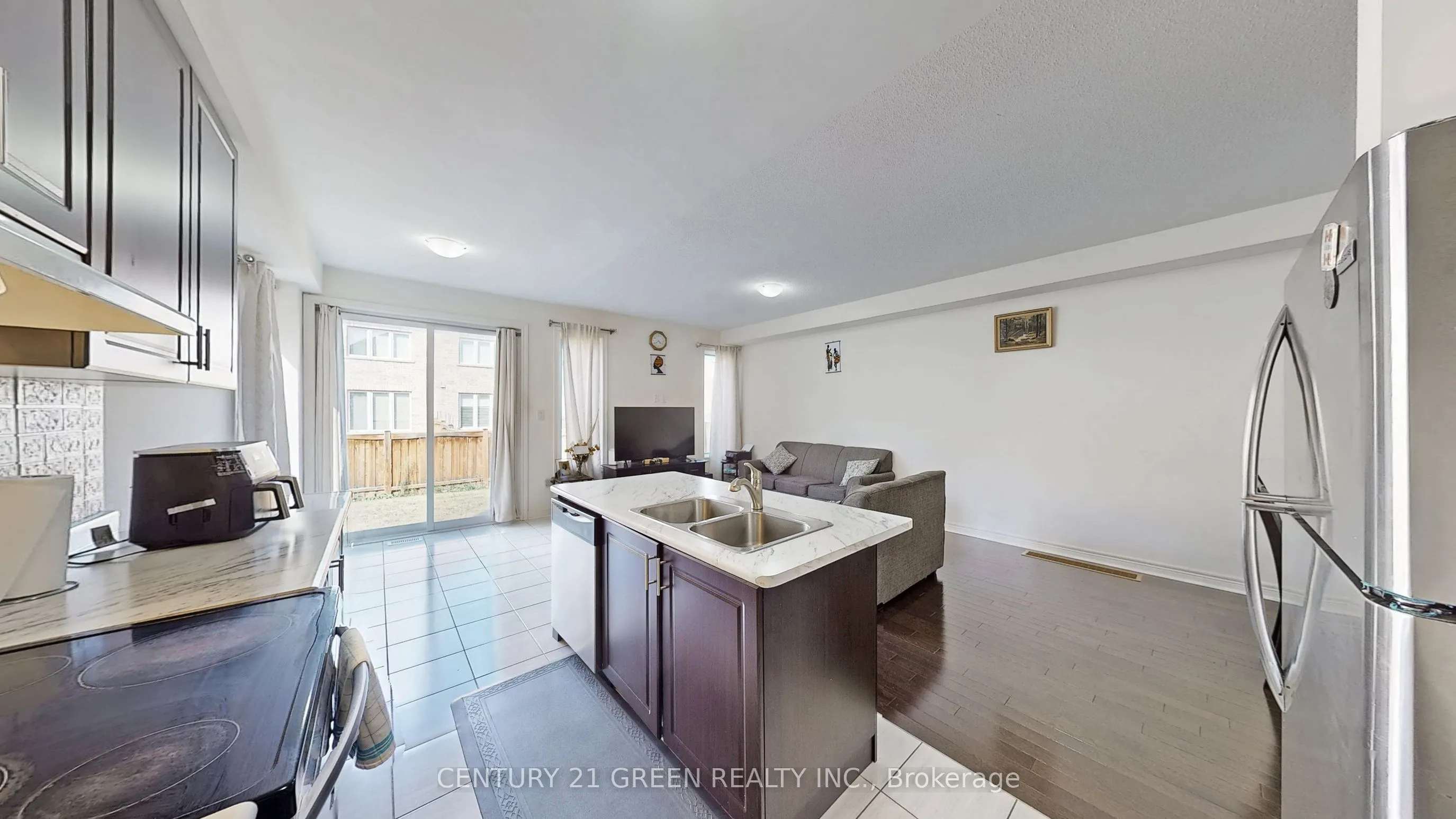 30 Canary Close