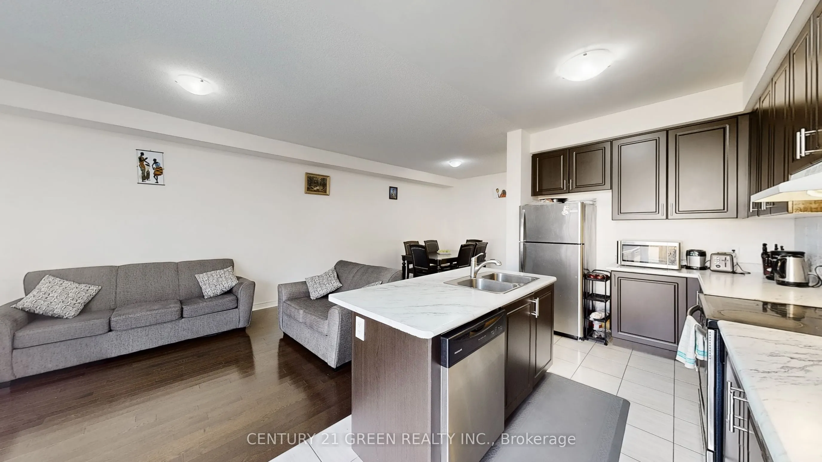 30 Canary Close