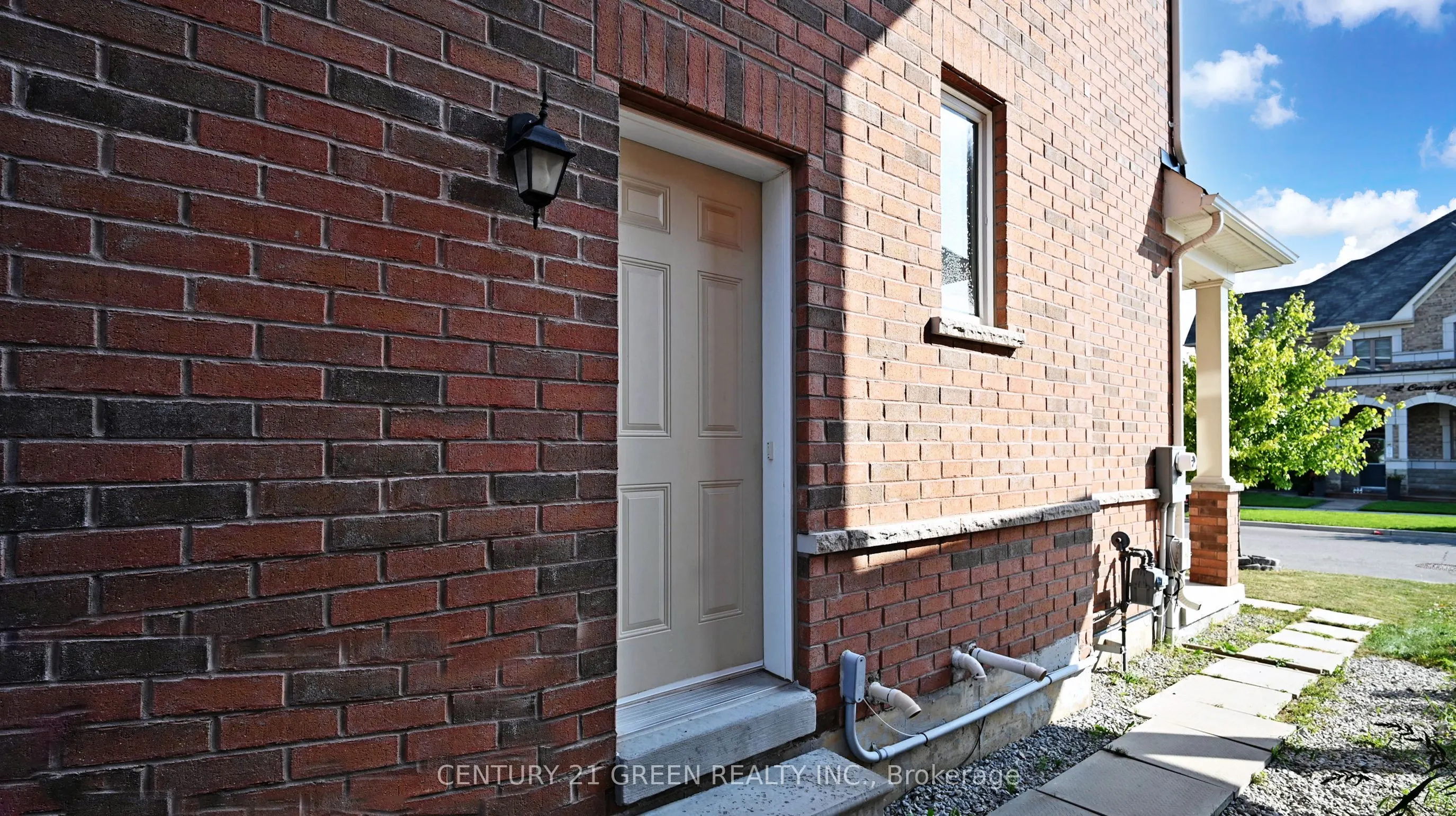 30 Canary Close