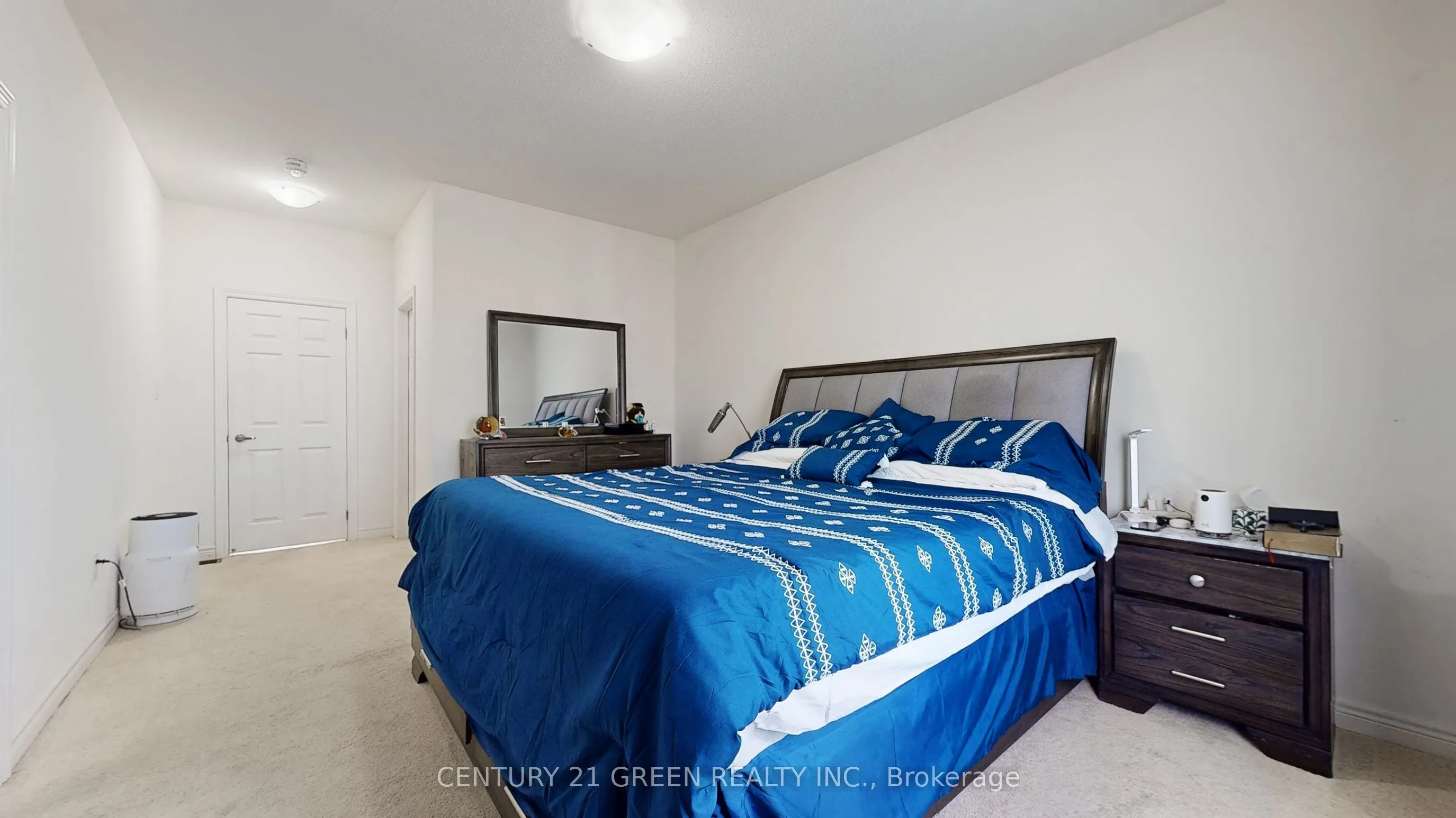 30 Canary Close