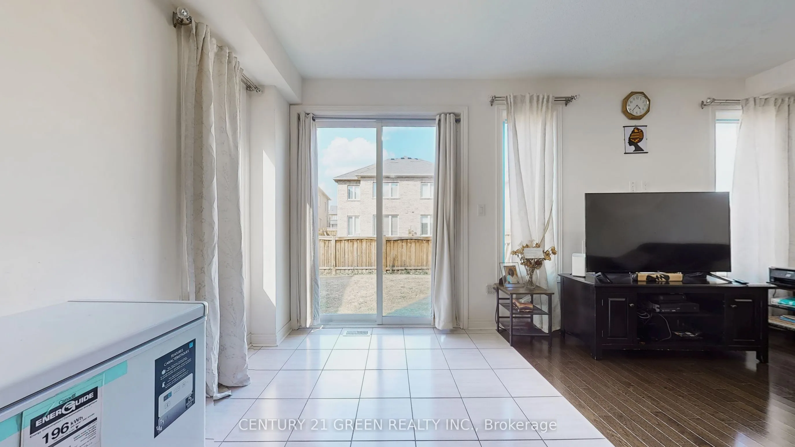 30 Canary Close