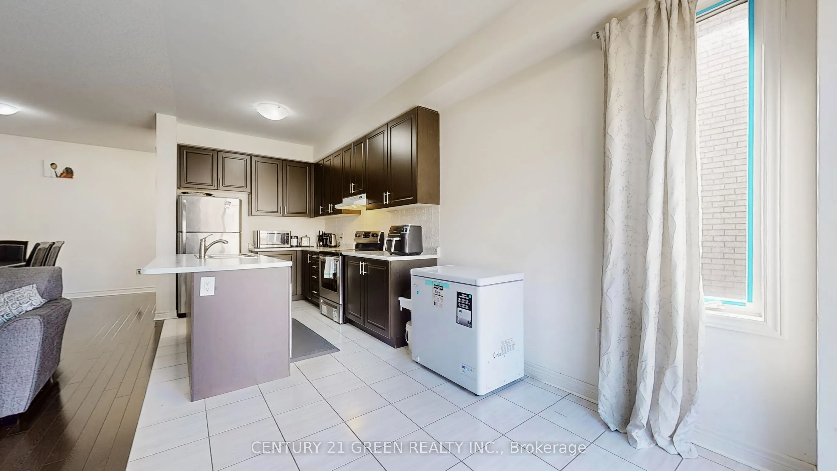 30 Canary Close