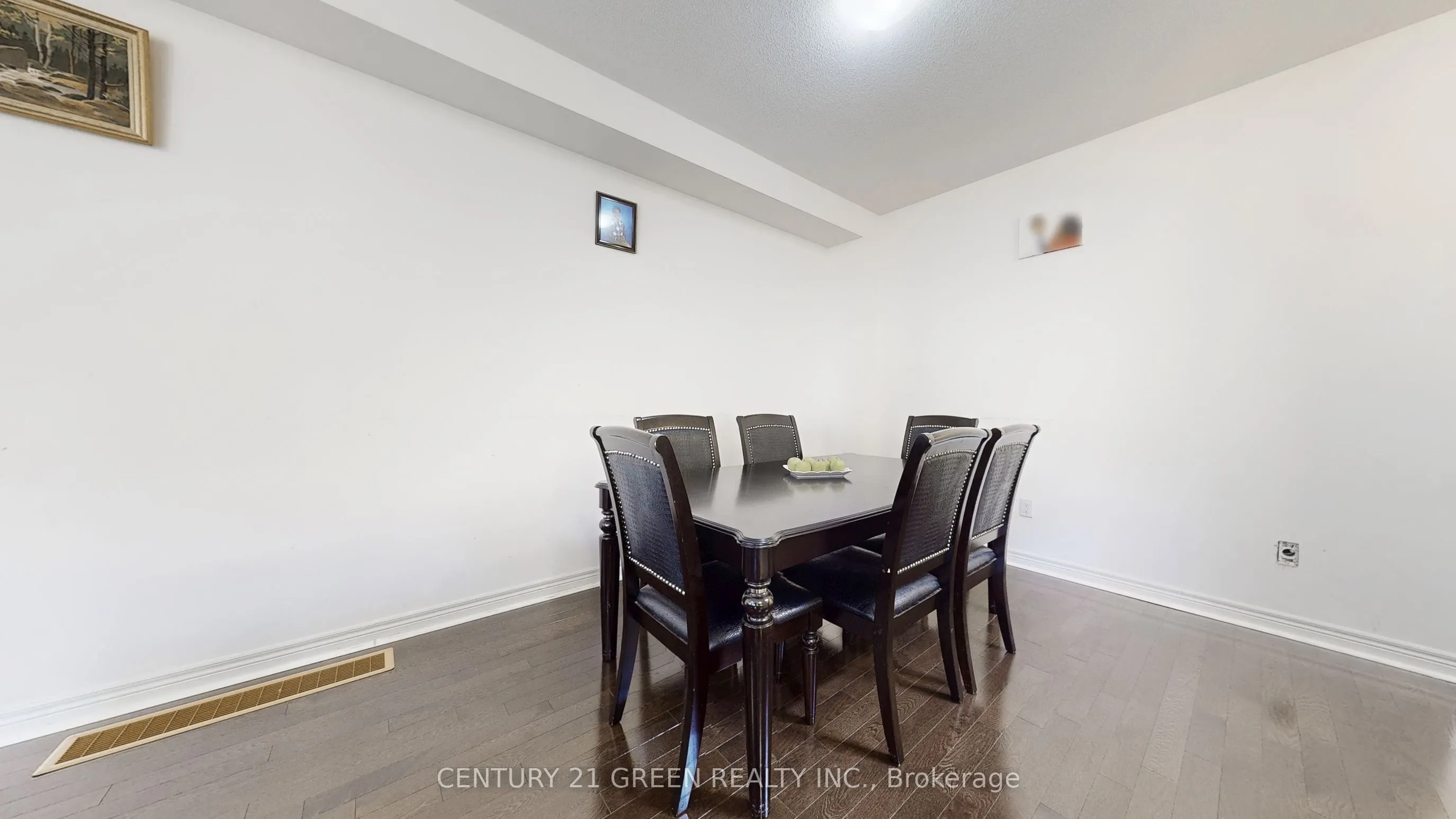 30 Canary Close