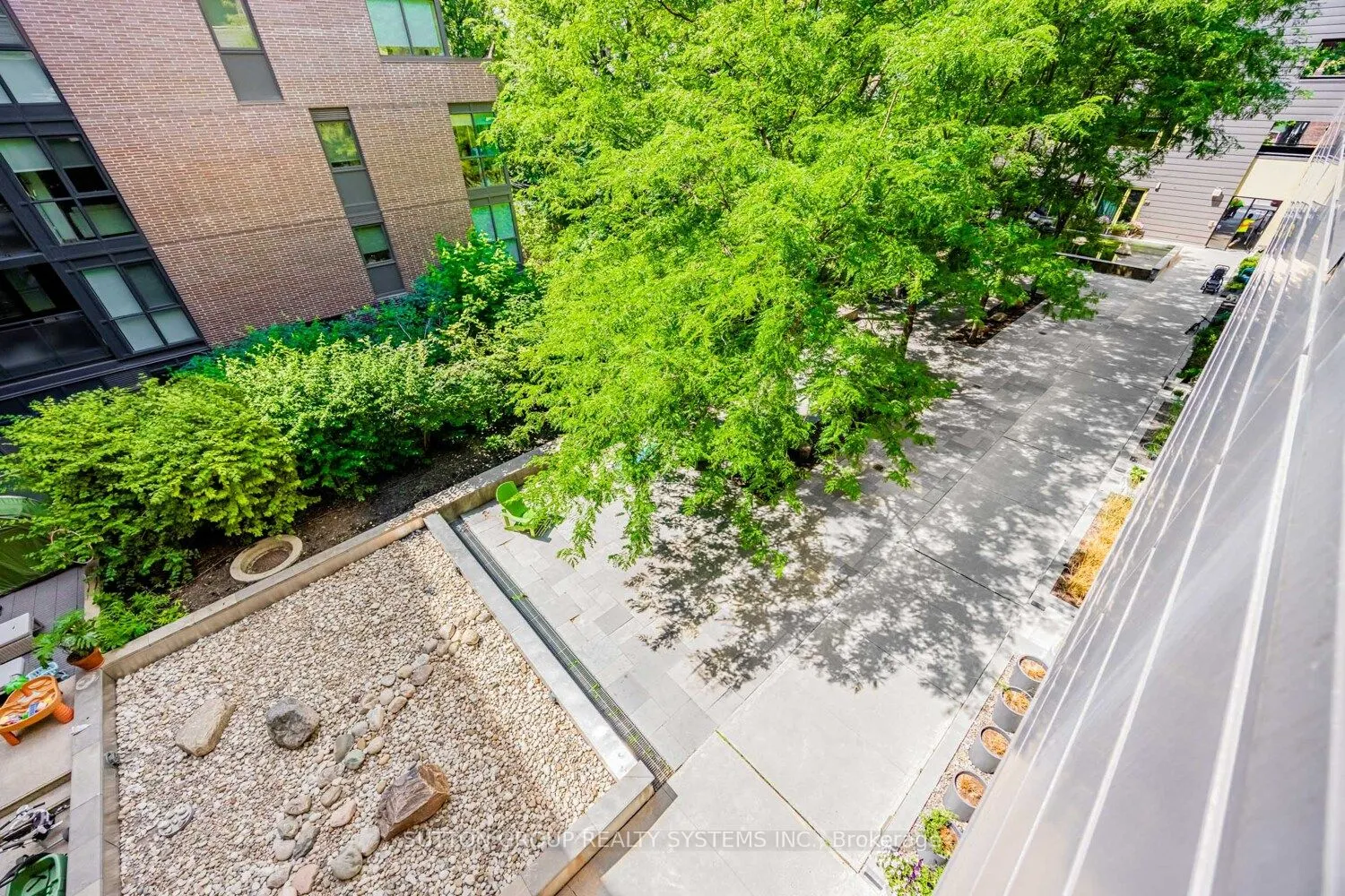 25 Ritchie Avenue, #310