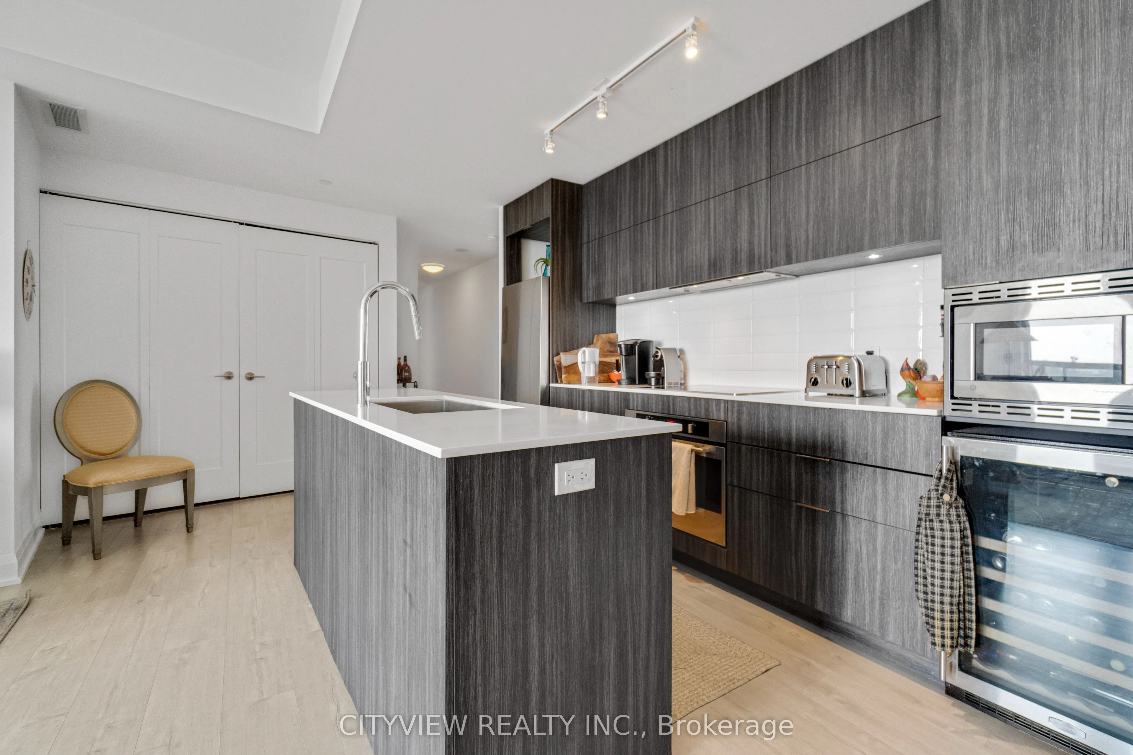 110 Marine Parade Drive, #304