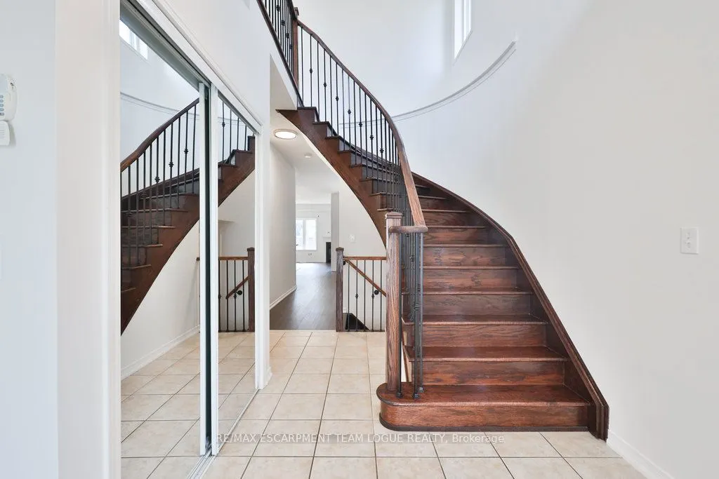 3281 Steeplechase Drive