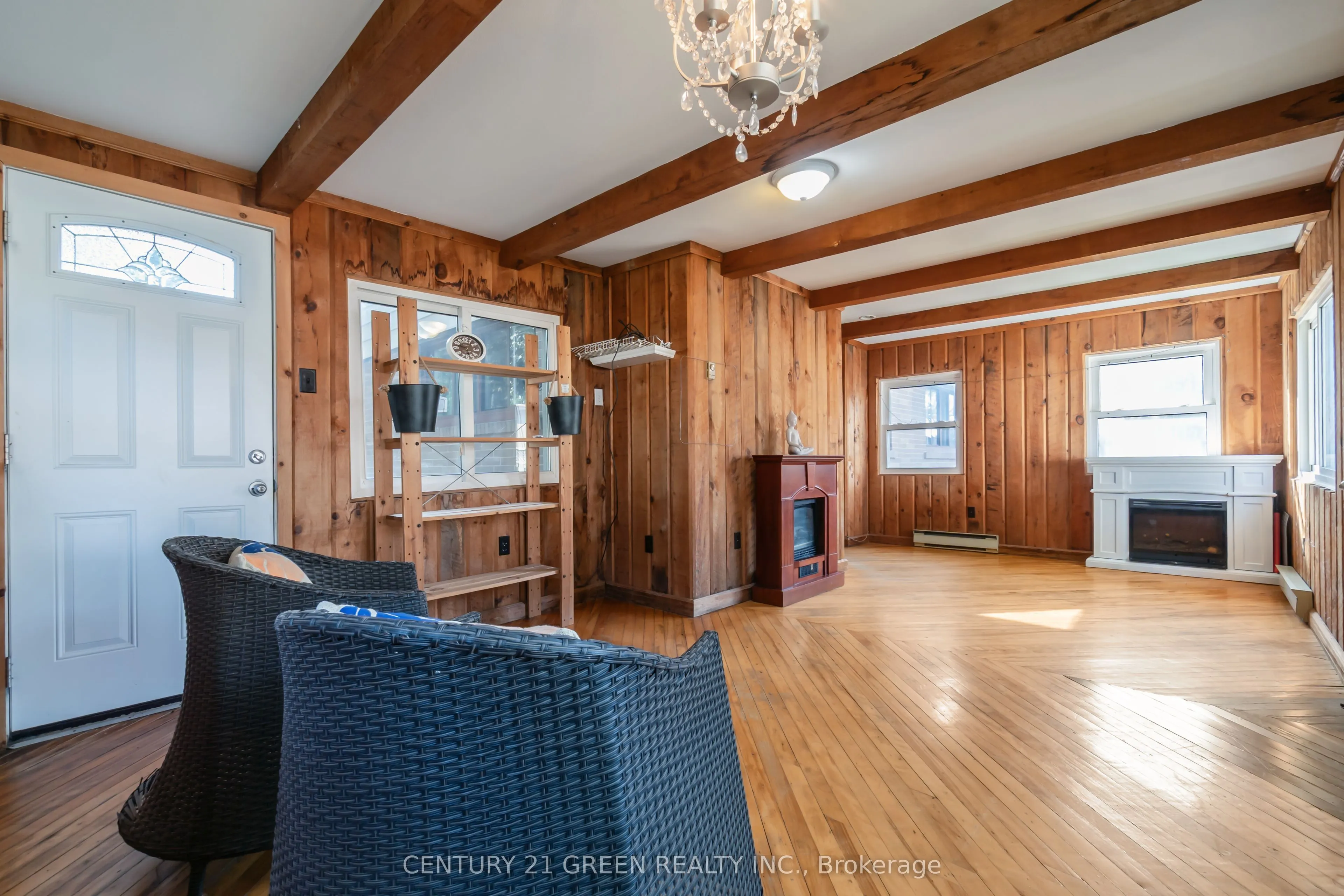 1303 Bunnell Drive N