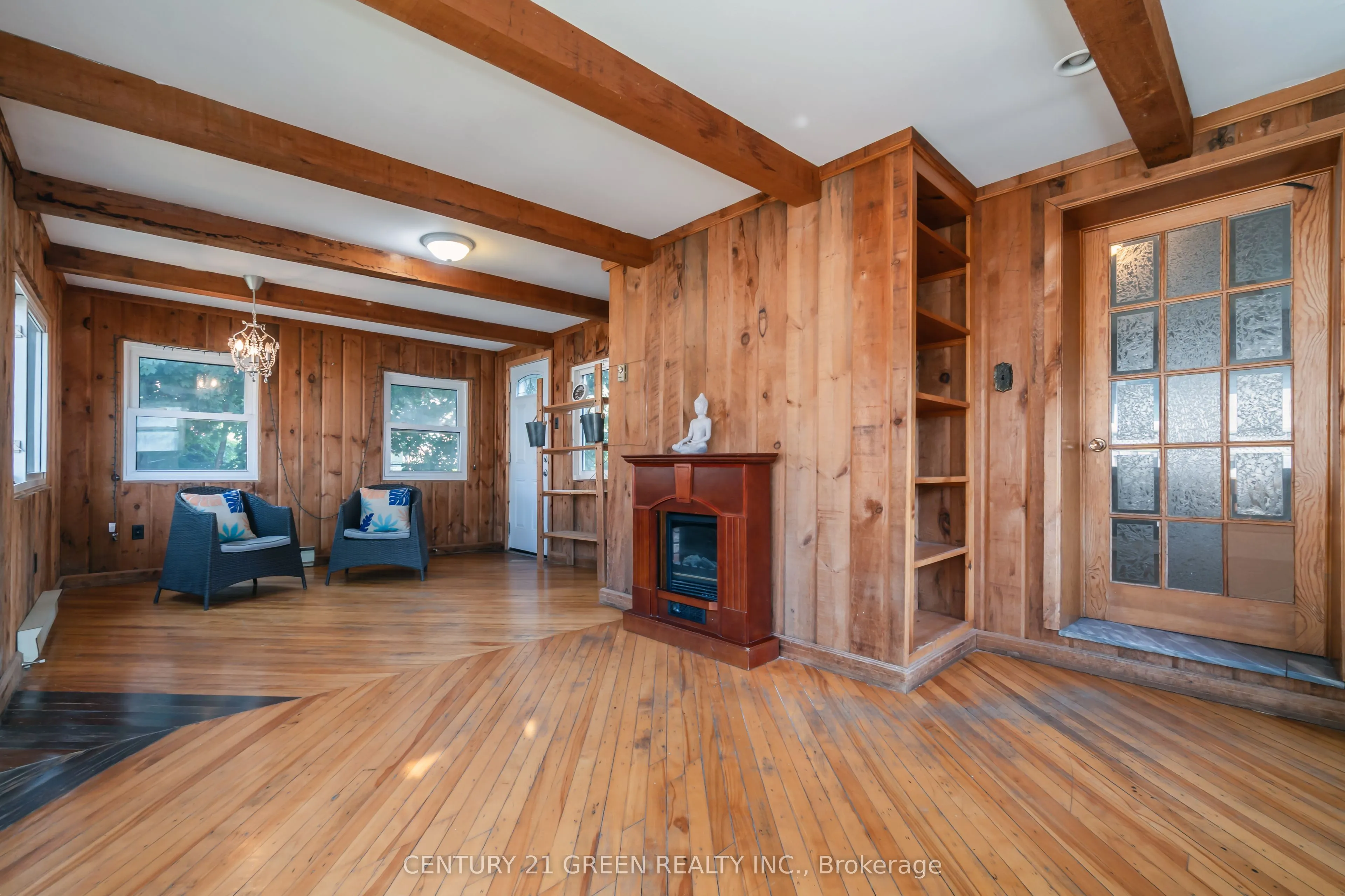 1303 Bunnell Drive N
