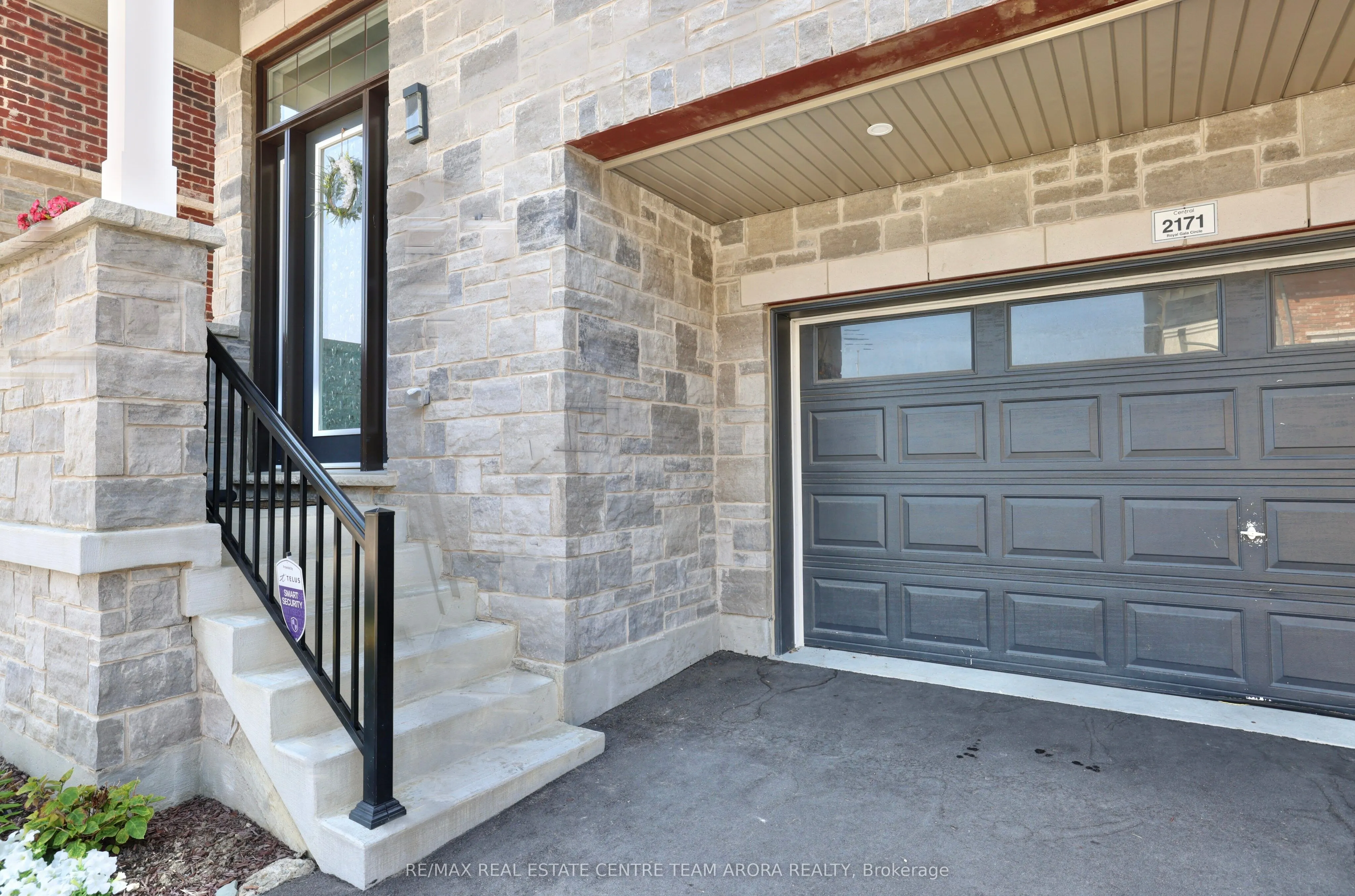 2171 Royal Gala Circle