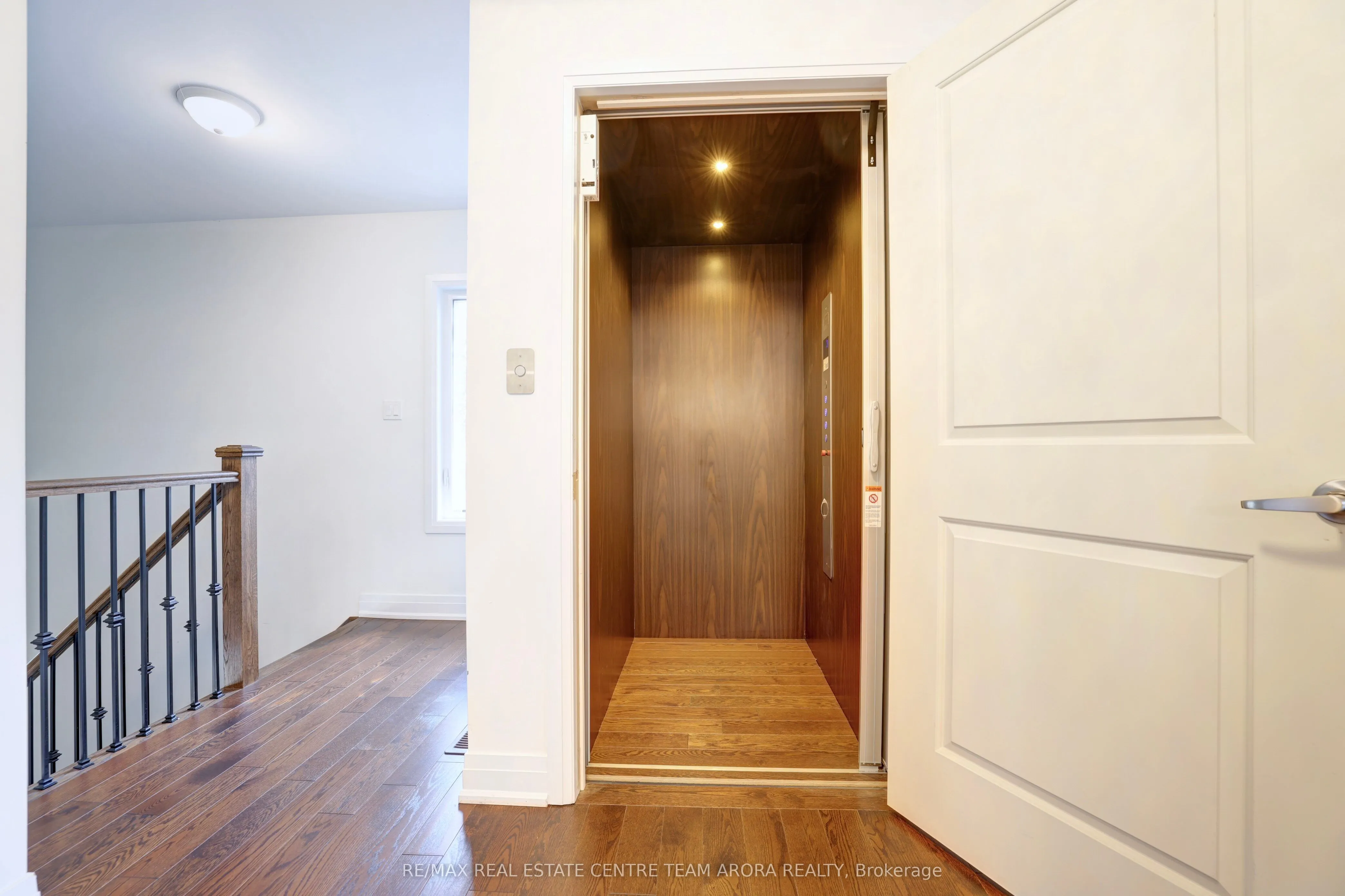 2171 Royal Gala Circle