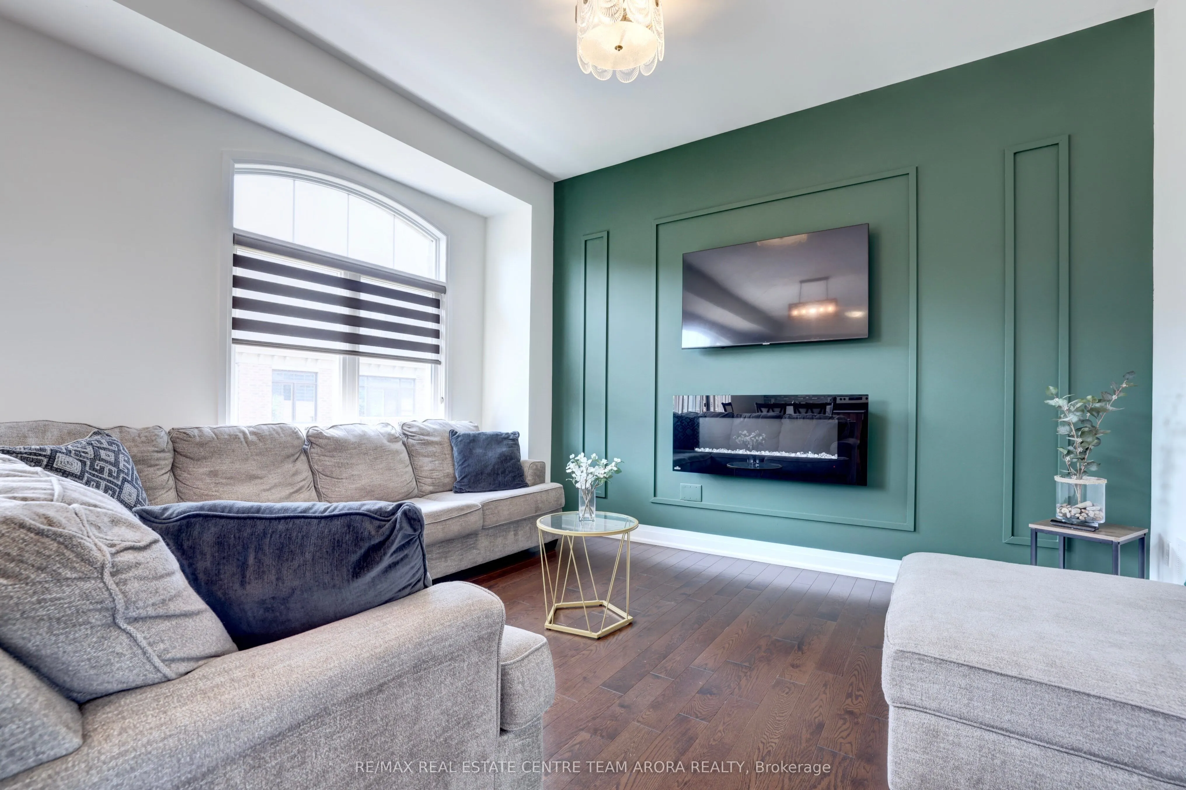 2171 Royal Gala Circle