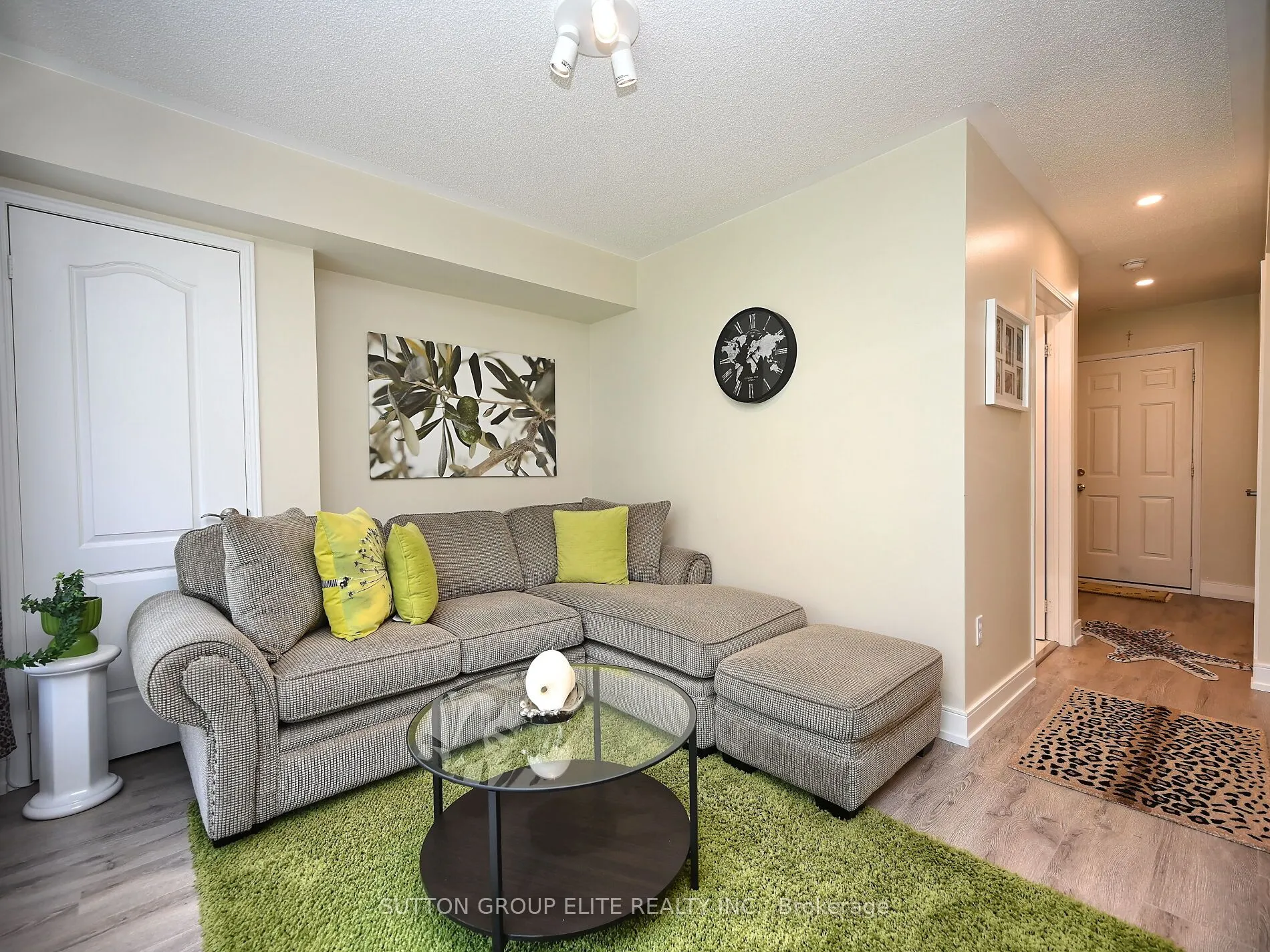 601 Shoreline Drive, #48