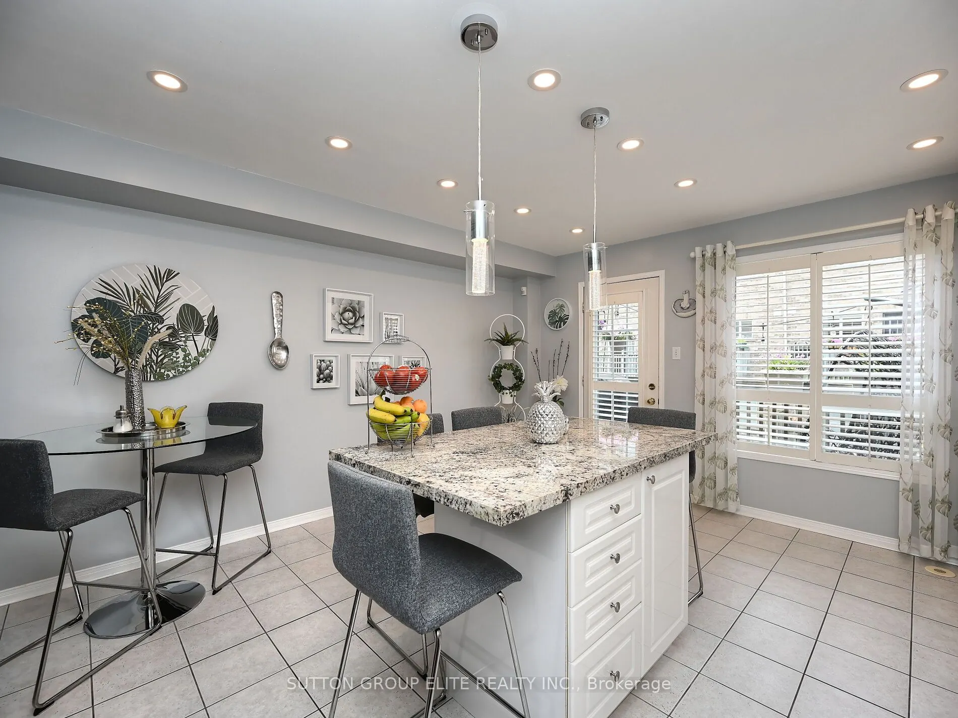 601 Shoreline Drive, #48