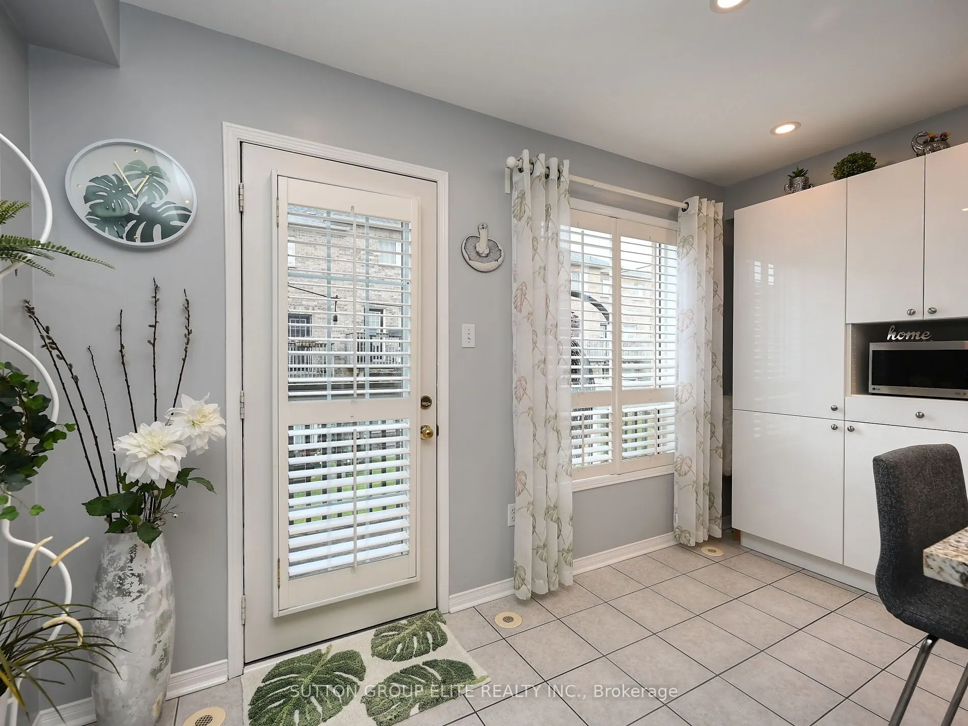 601 Shoreline Drive, #48