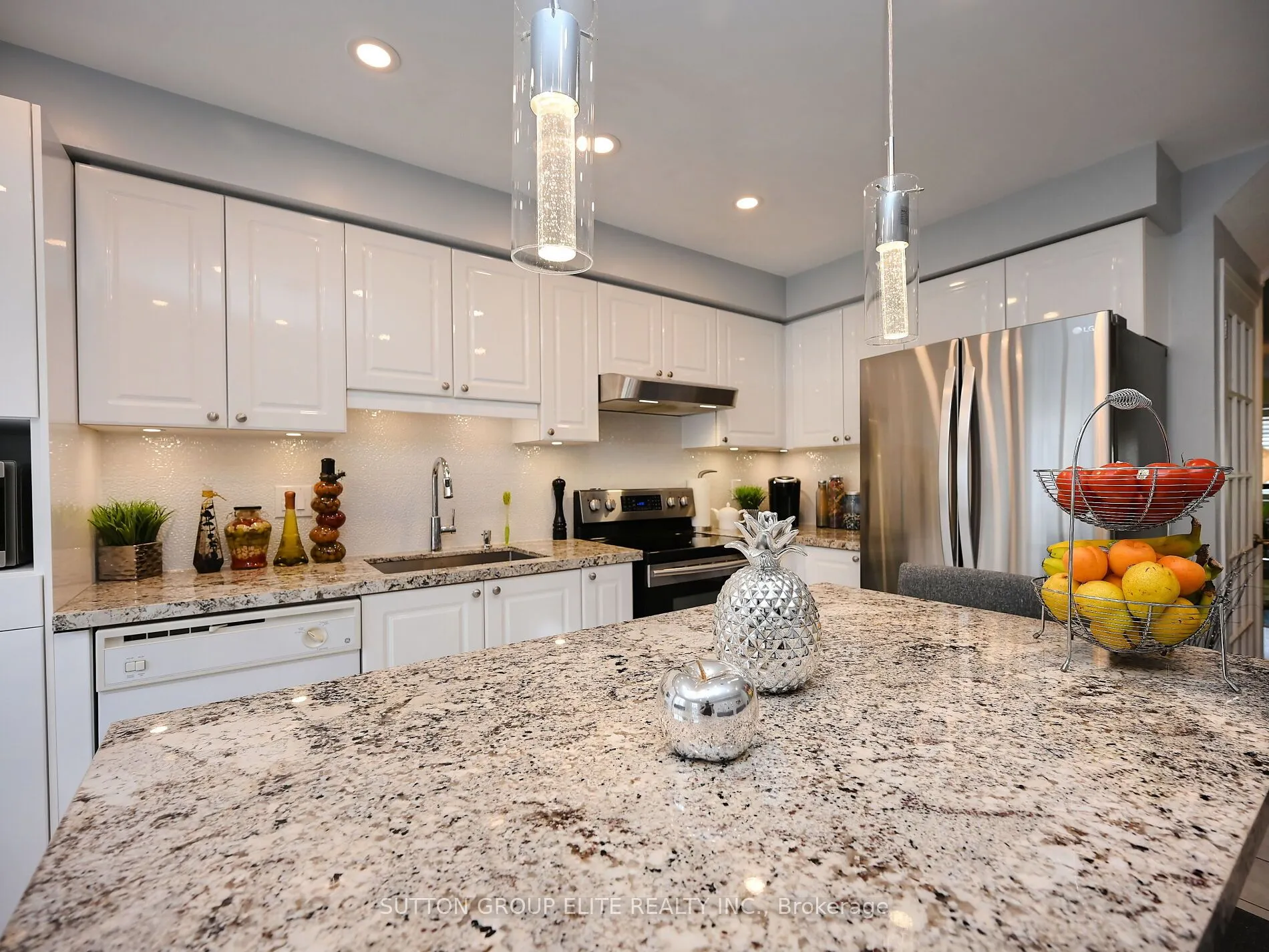 601 Shoreline Drive, #48