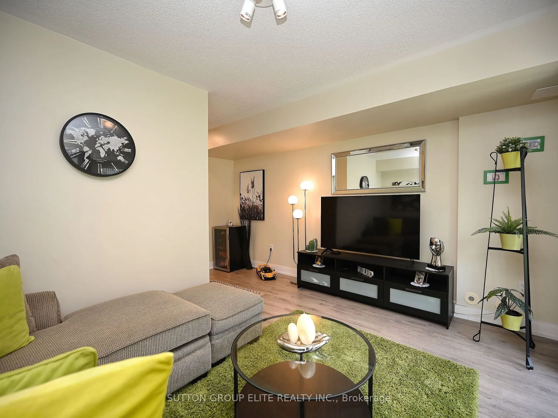 601 Shoreline Drive, #48