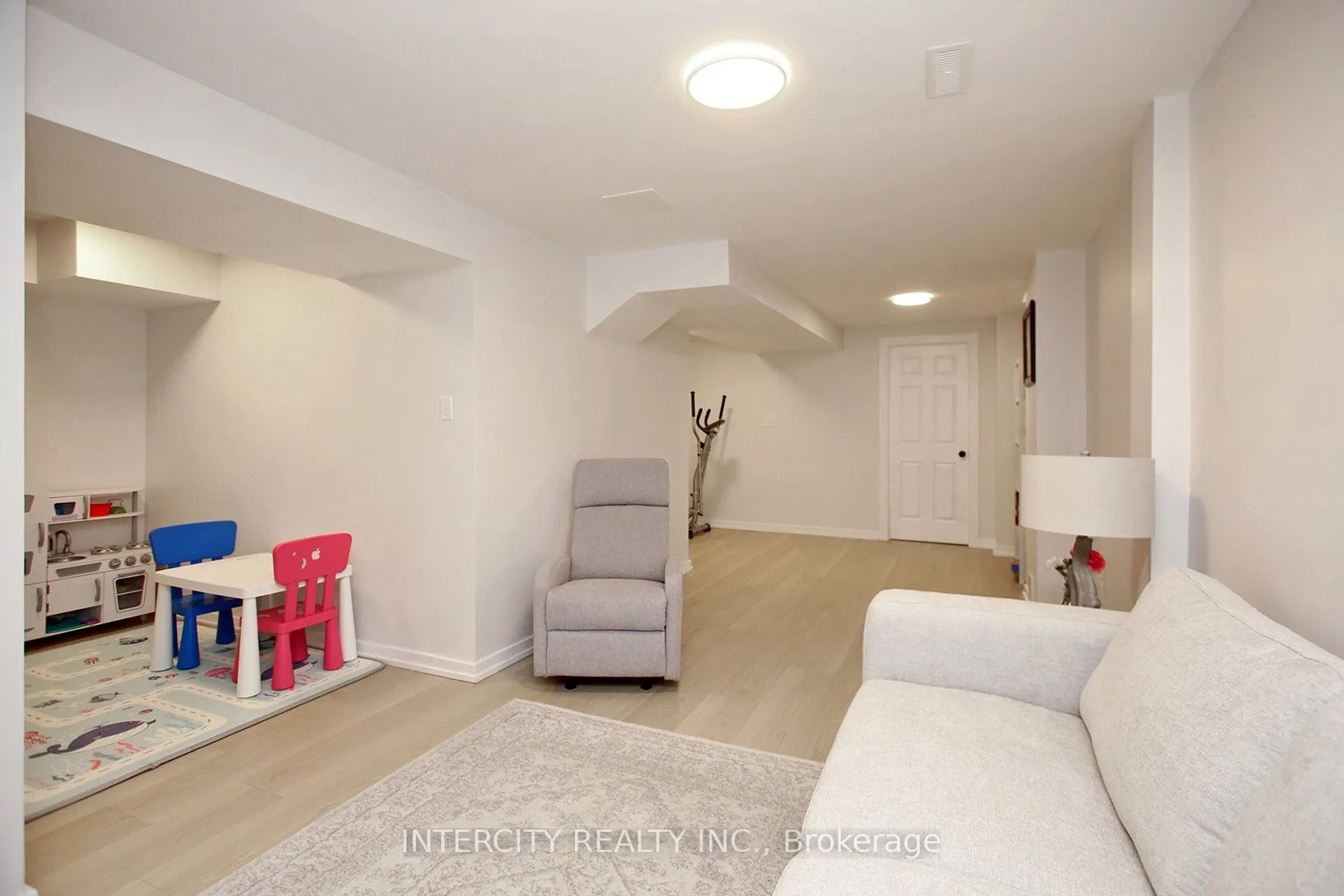 5 Humbershed Crescent