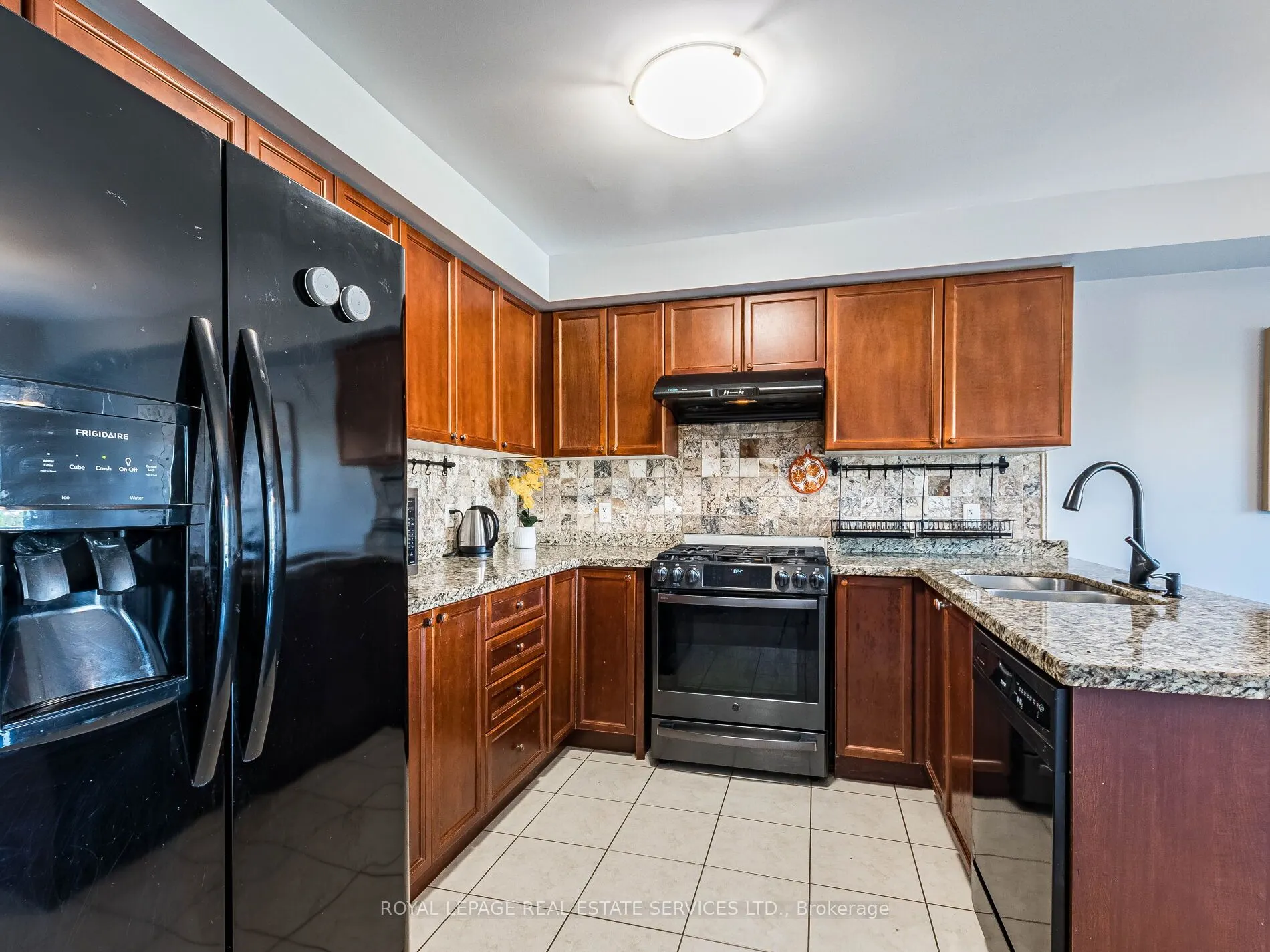 3087 Highvalley Road