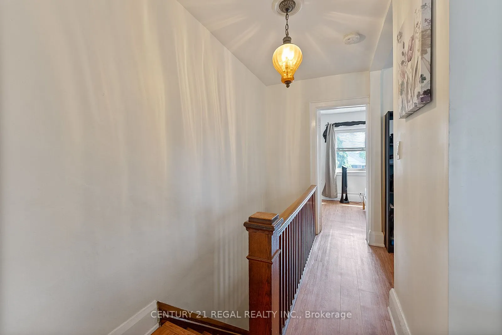 32 Chamberlain Avenue