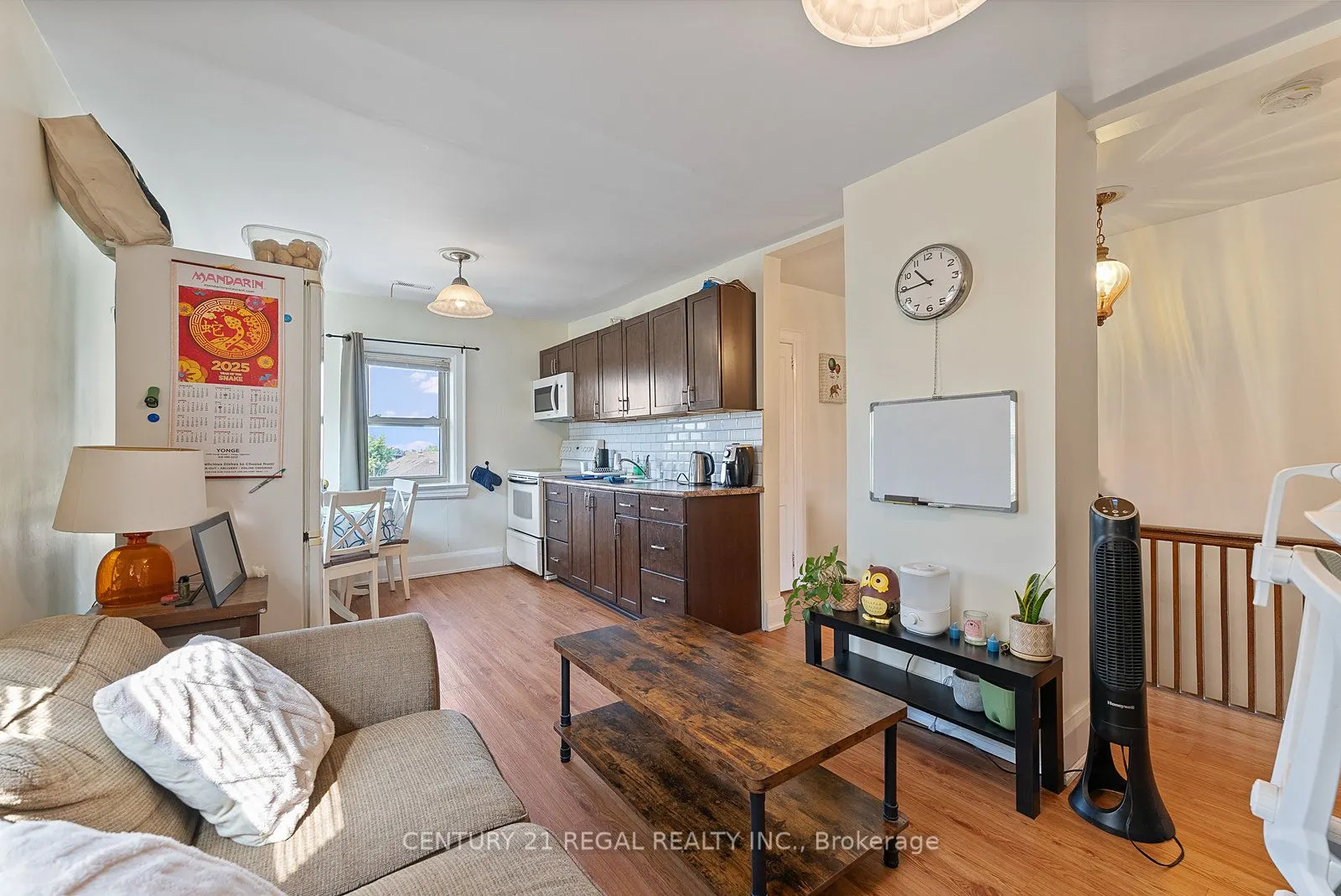 32 Chamberlain Avenue