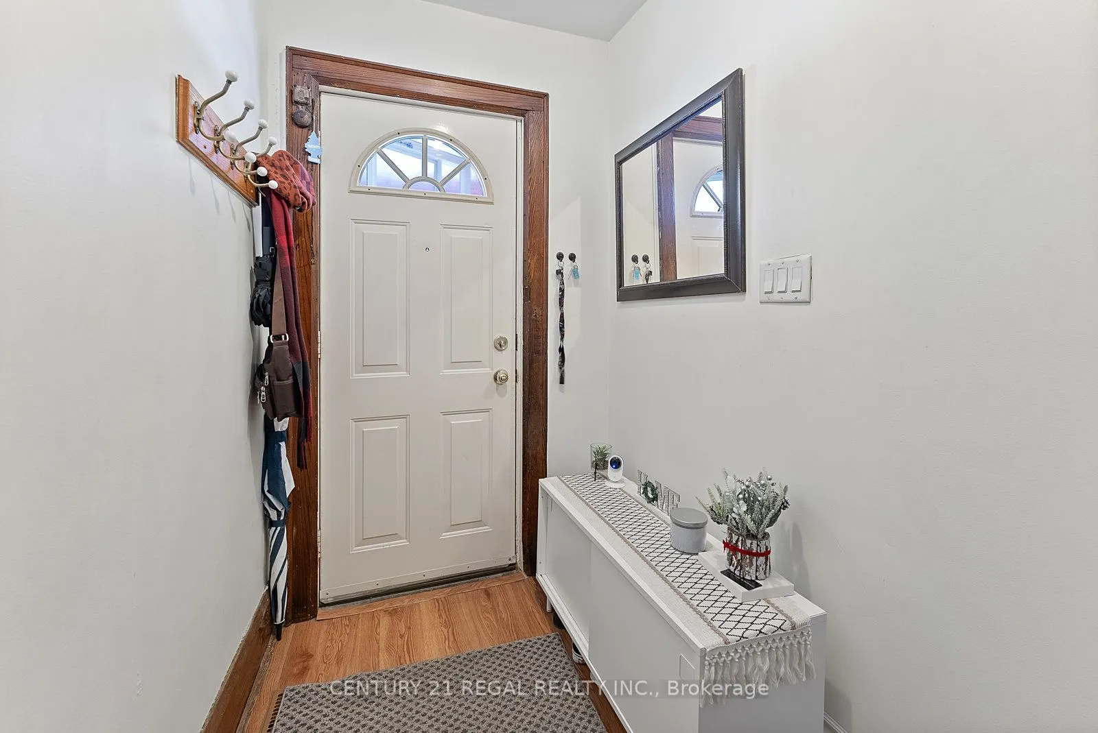 32 Chamberlain Avenue