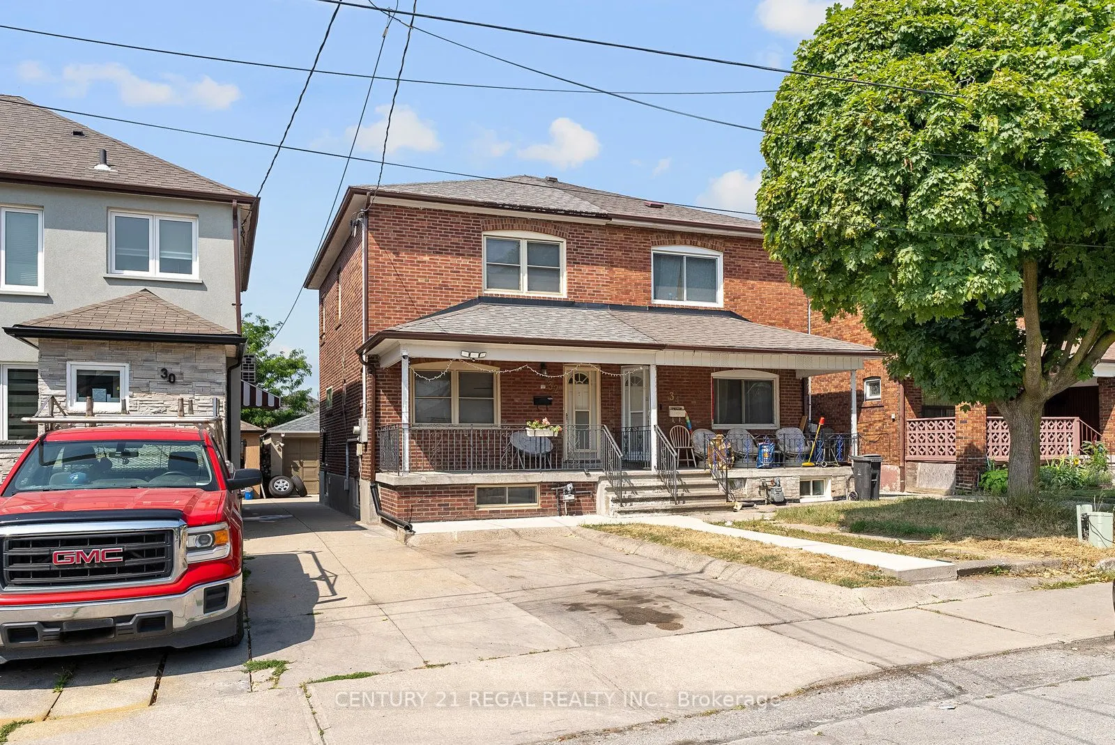 32 Chamberlain Avenue