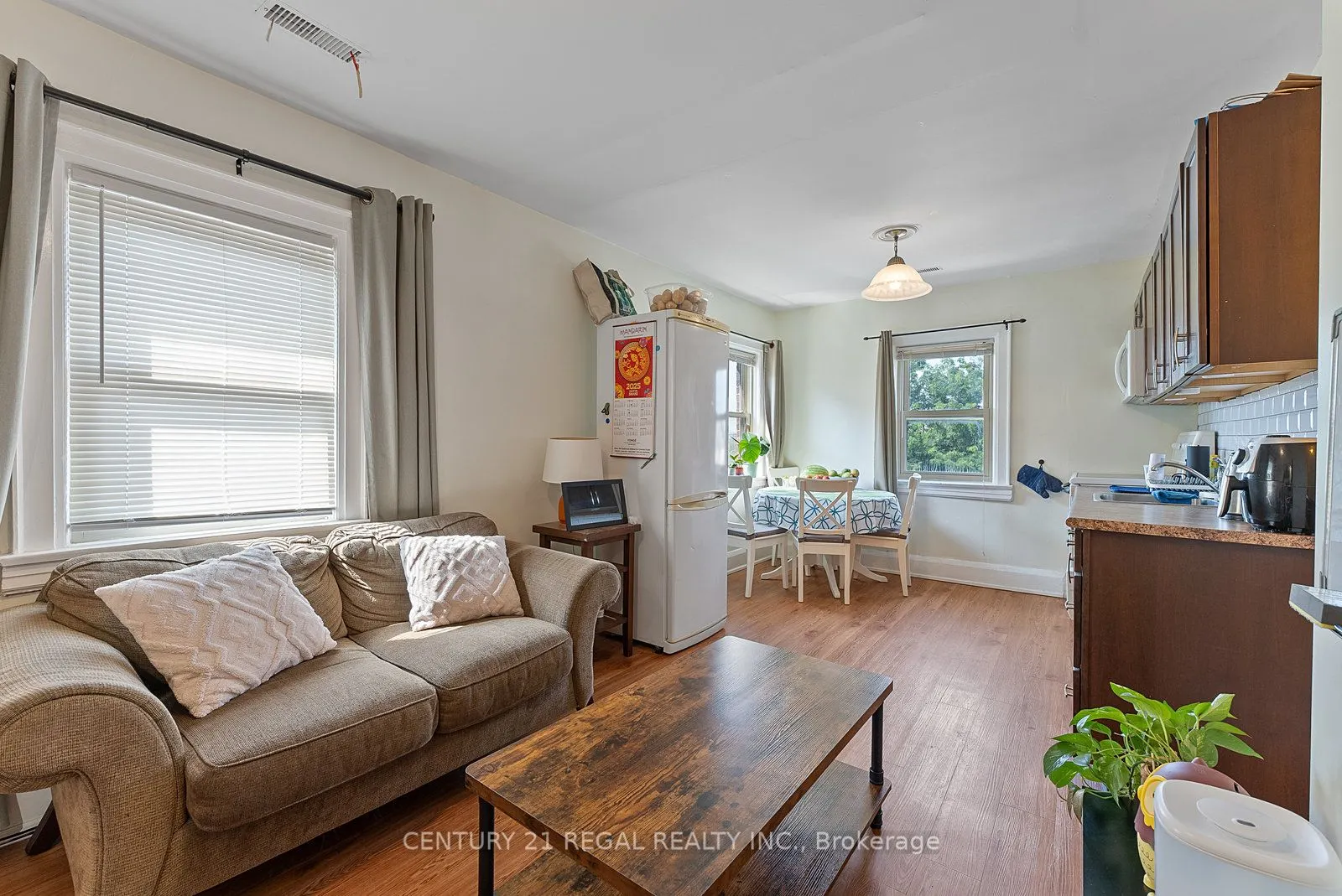 32 Chamberlain Avenue